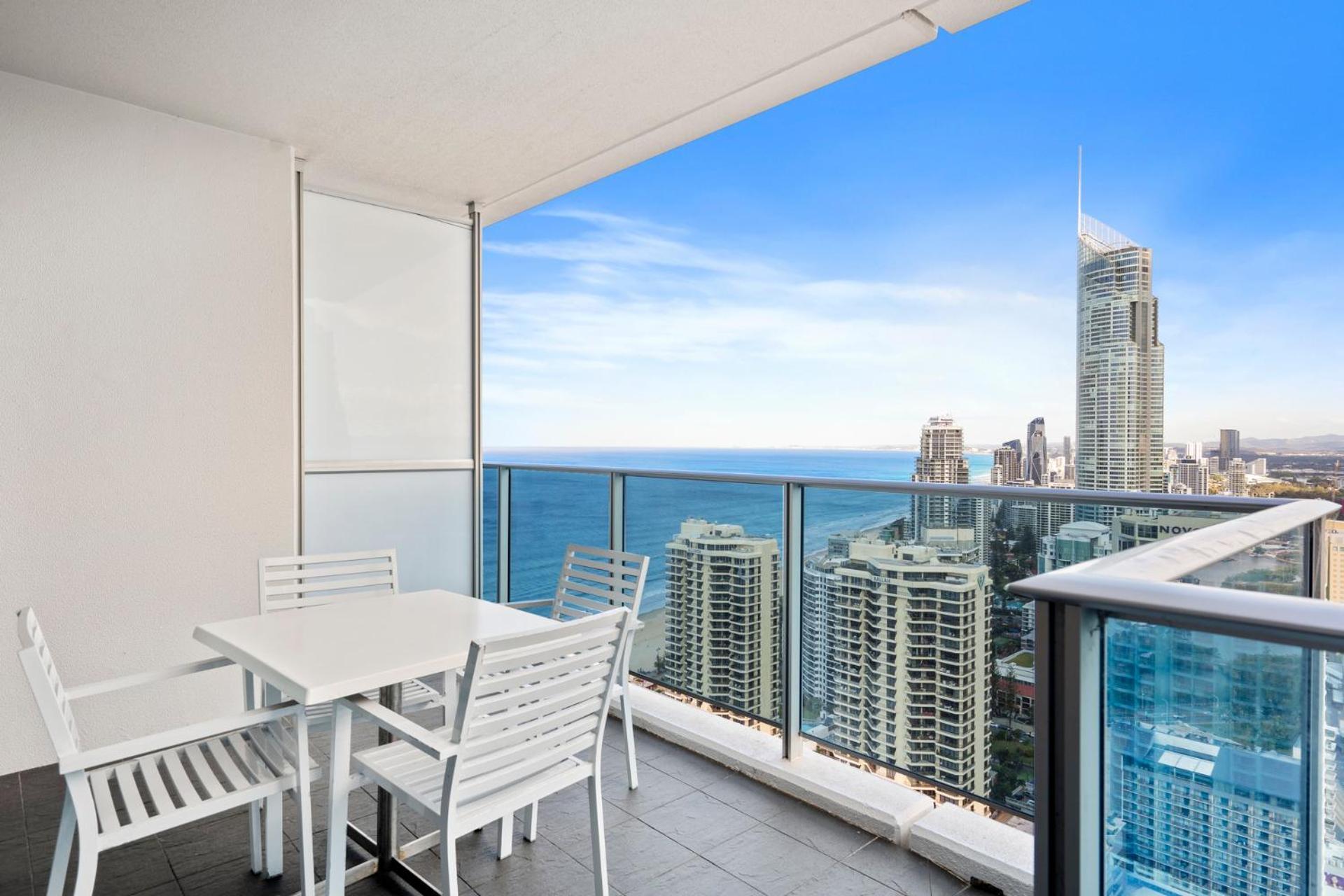 H Star Residences-- Paradise Stayz * Gold Coast