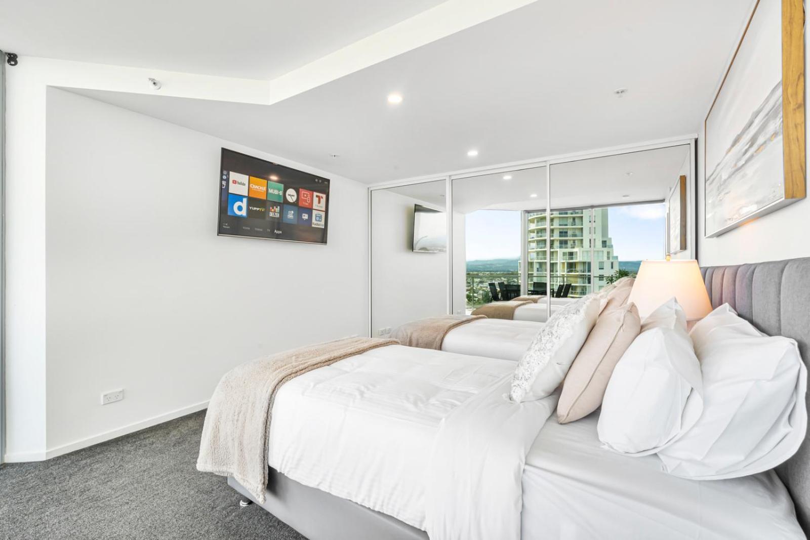 Wings Penthouse Sleeps 10 - Optimise *