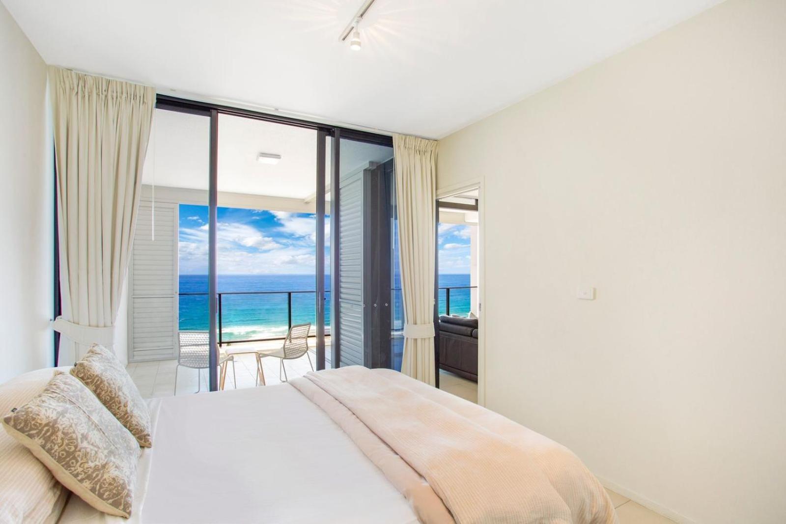 Ultra Broadbeach