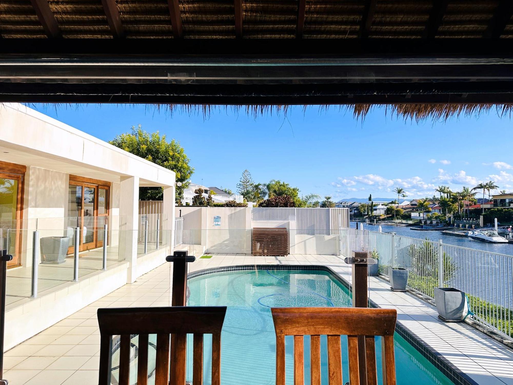 Waterfront Haven Balinese At Bundall Villa