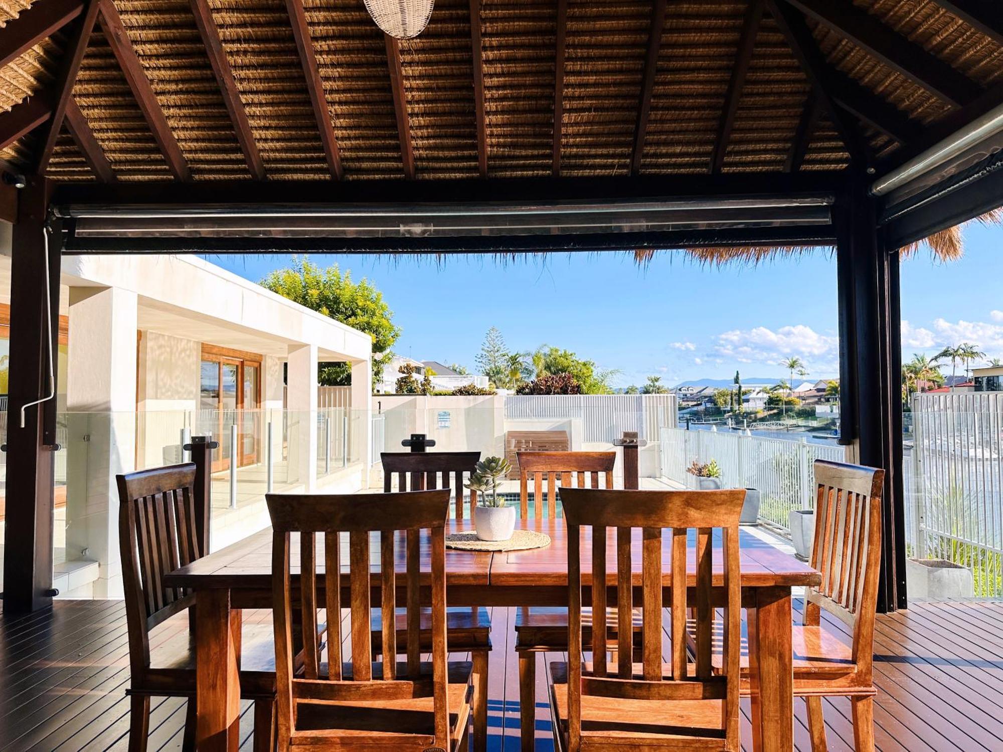 Waterfront Haven Balinese At Bundall *