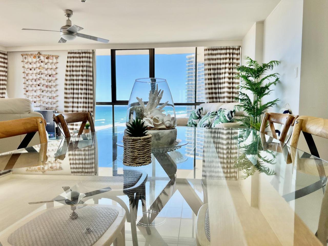 Seacrest, Surfers Front 15a Apartment