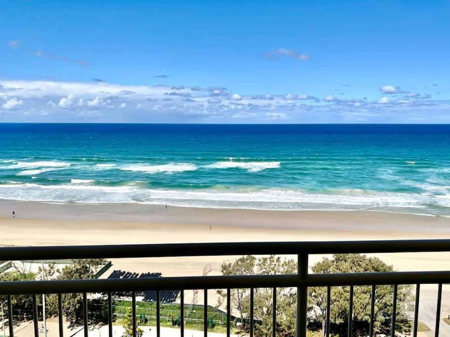 Seacrest, Surfers Front 15a
