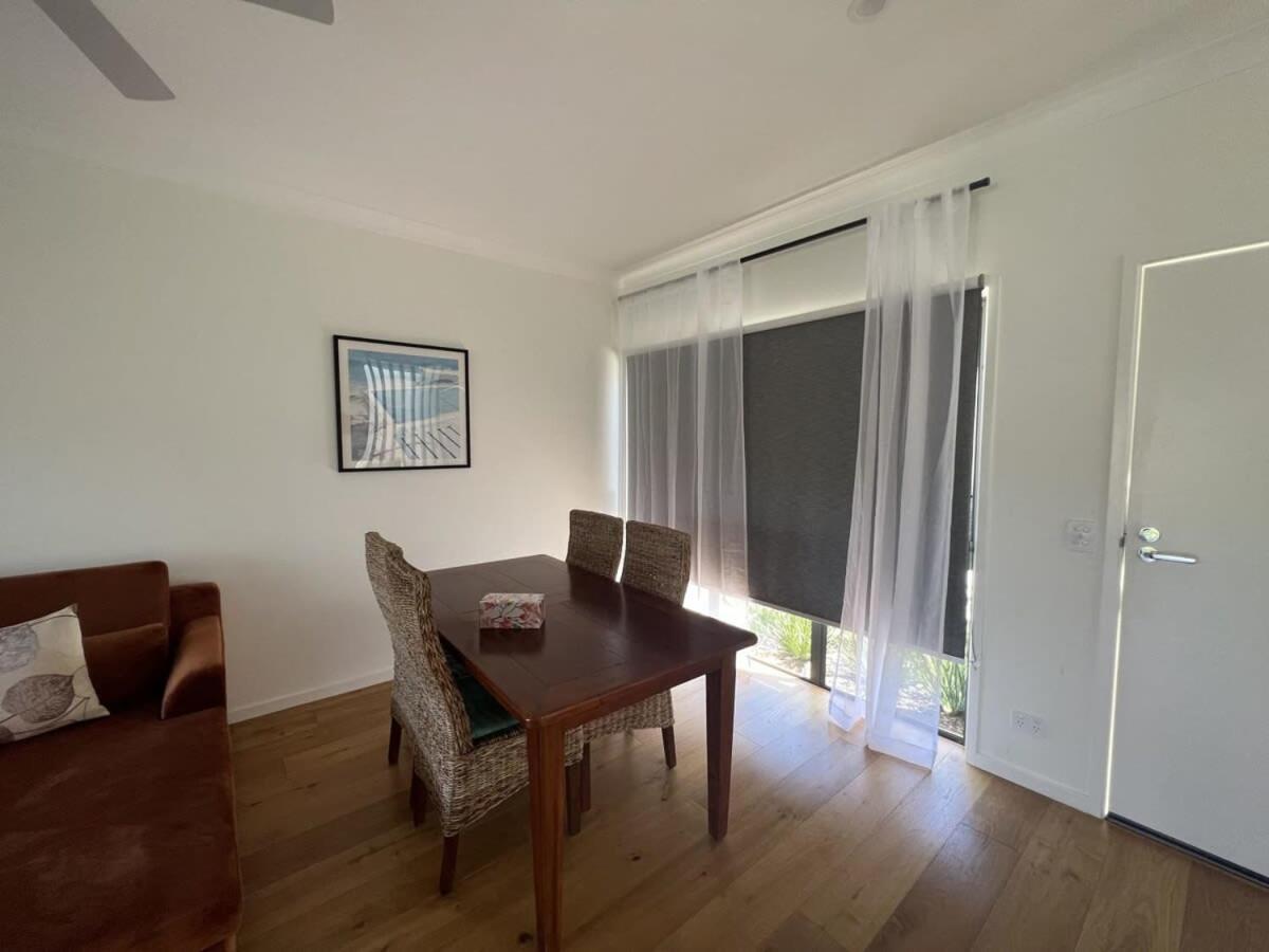 Stunning 3br In Serene Loc Varied Amenities Bbq