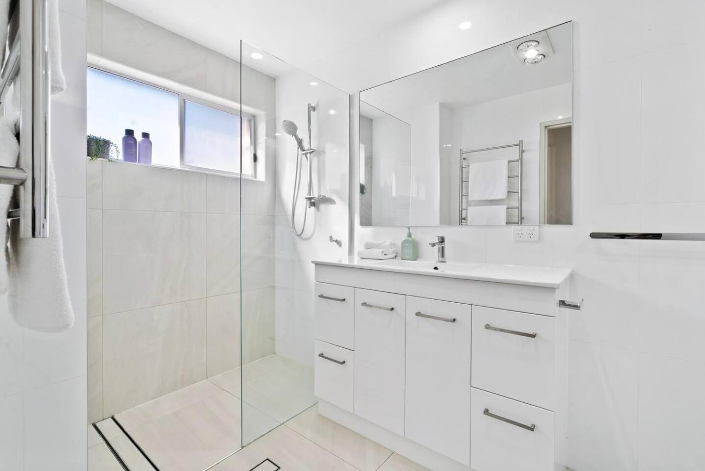 Apartment 'golden State Of Mind' Coastal Haven In Broadbeach *