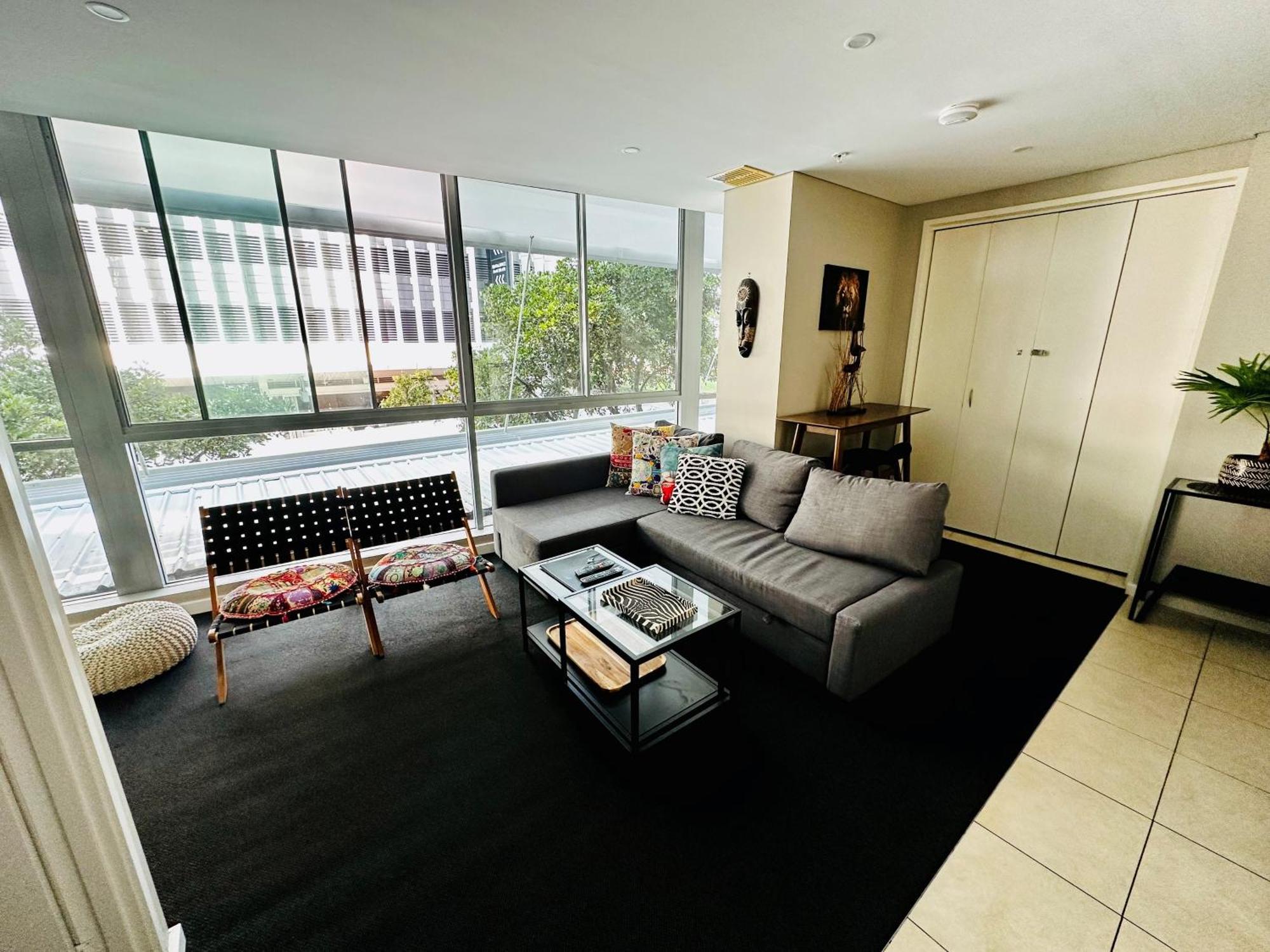 Zanzibar Fantastic 1 Bedroom Gold Coast