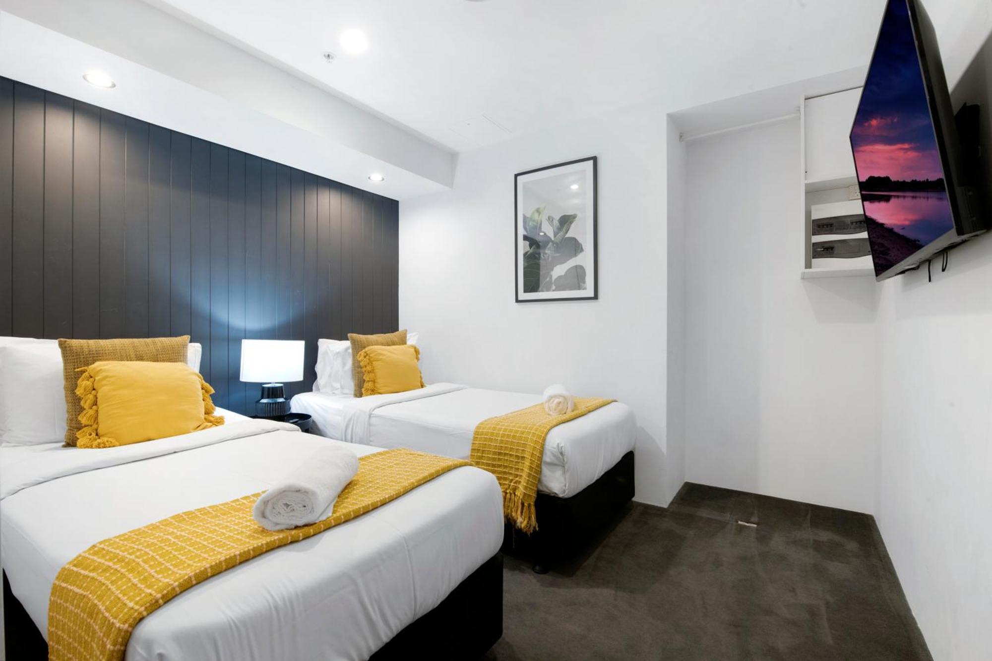 Apartment Circle On Cavill: Hinterland View Gold Coast