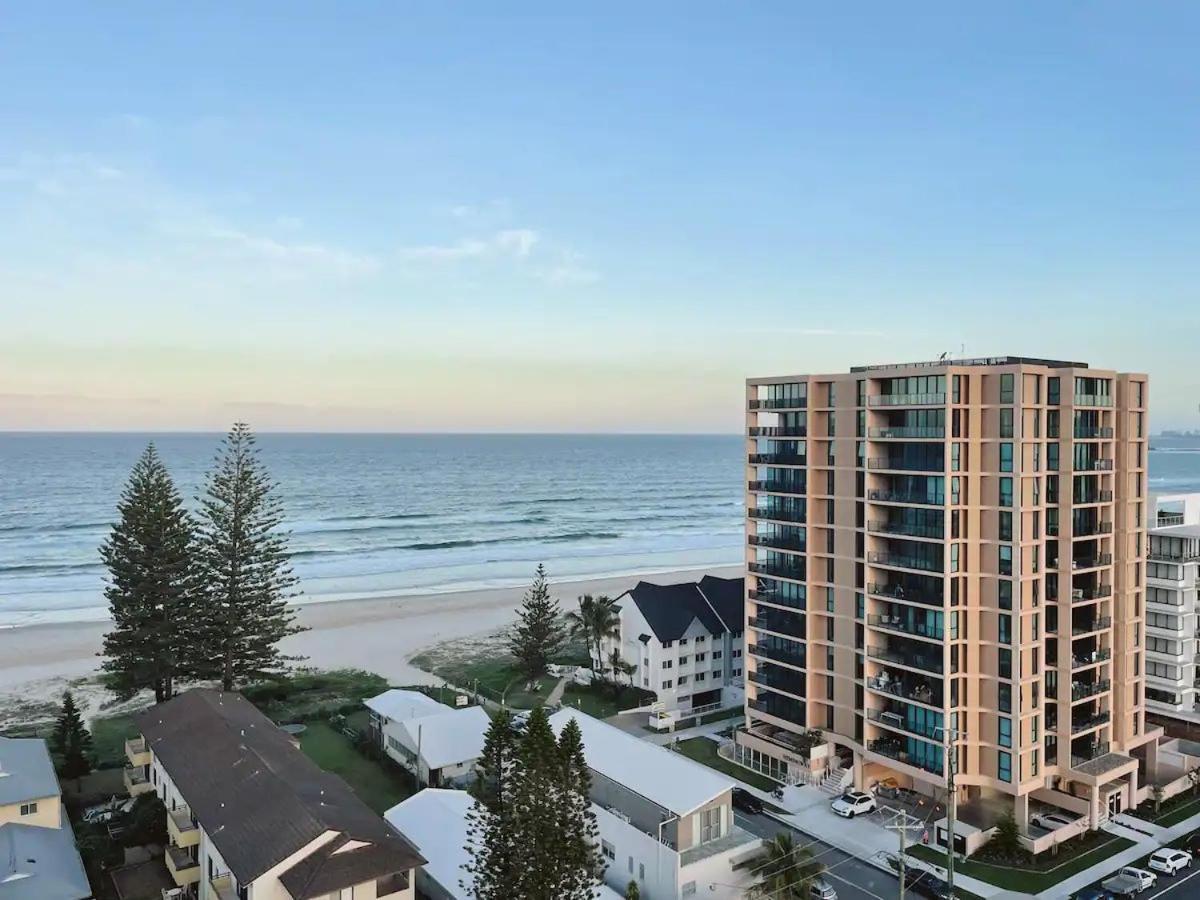 Hemingway Palm - Premium Oceanview By Burleigh Letting Apartment