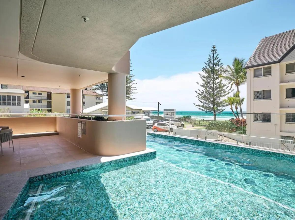 Hemingway Palm - Premium Oceanview By Burleigh Letting Apartment