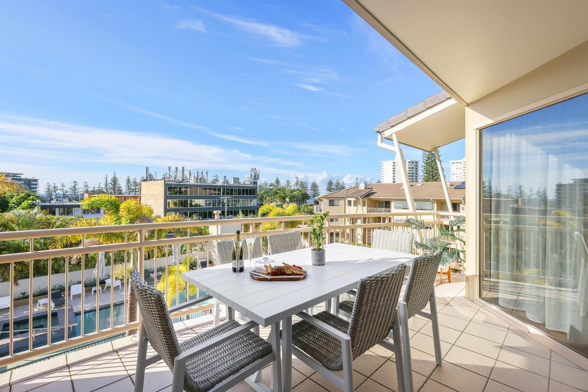 Burleigh Beachside Retreat * Gold Coast