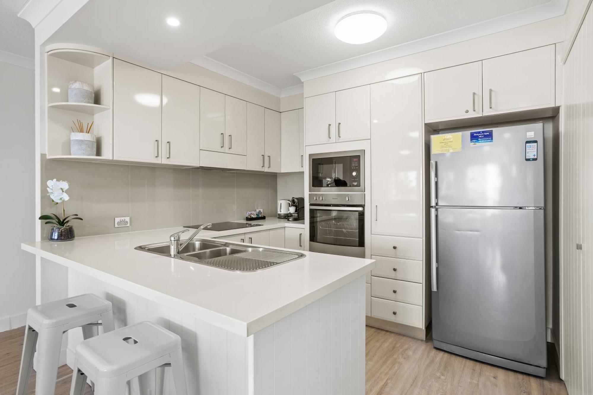 Ultiqa Burleigh Mediterranean Aparthotel 4*