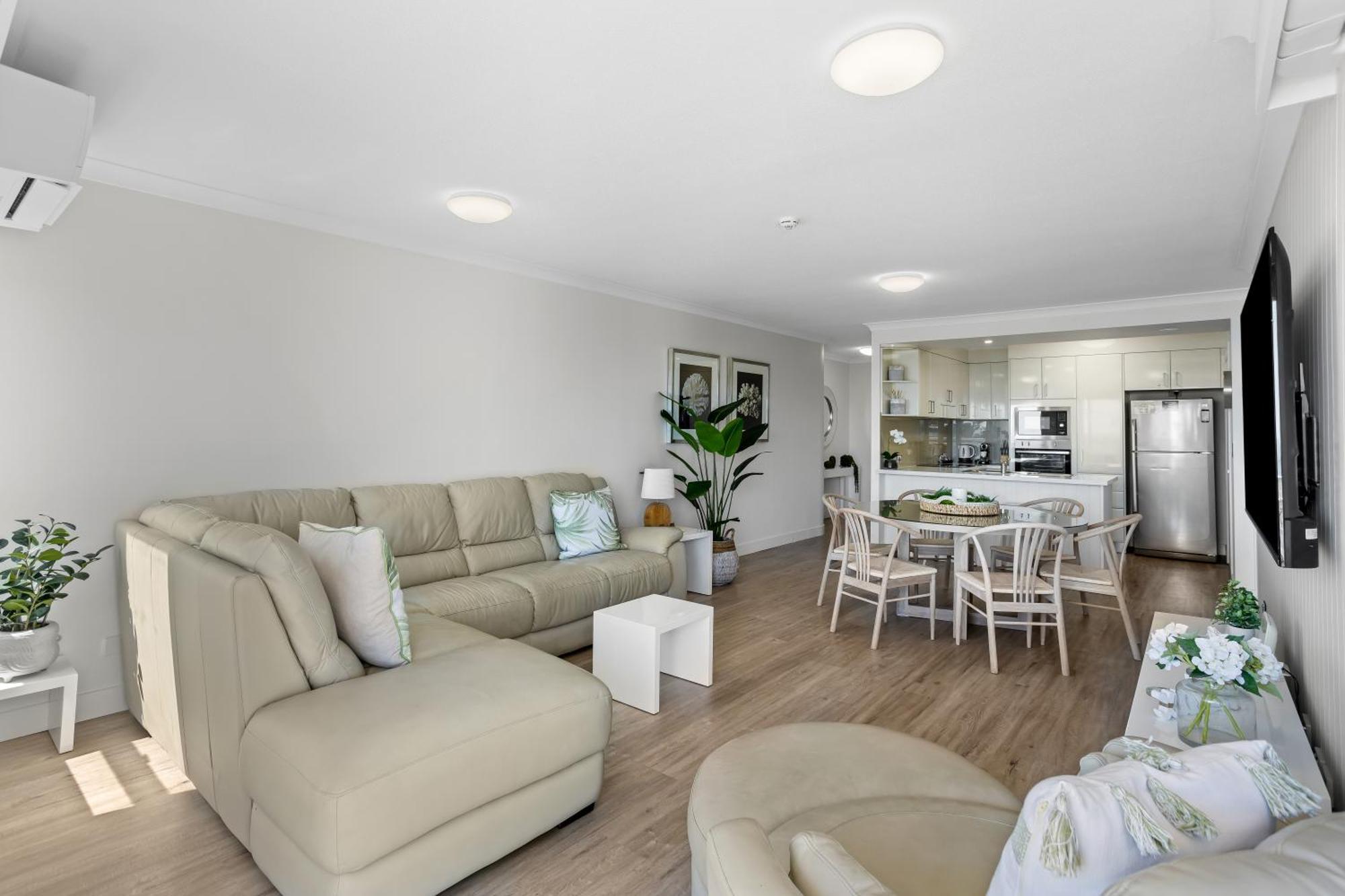 Aparthotel Ultiqa Burleigh Mediterranean 4*