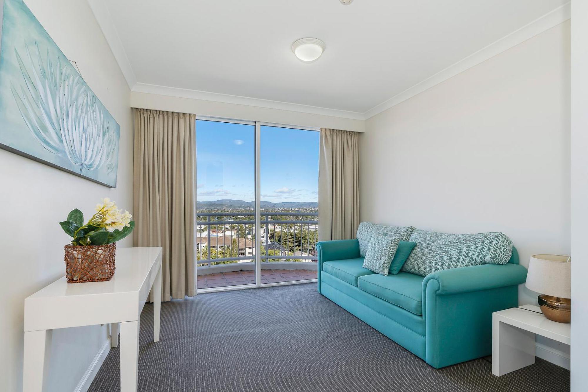 Ultiqa Burleigh Mediterranean Aparthotel