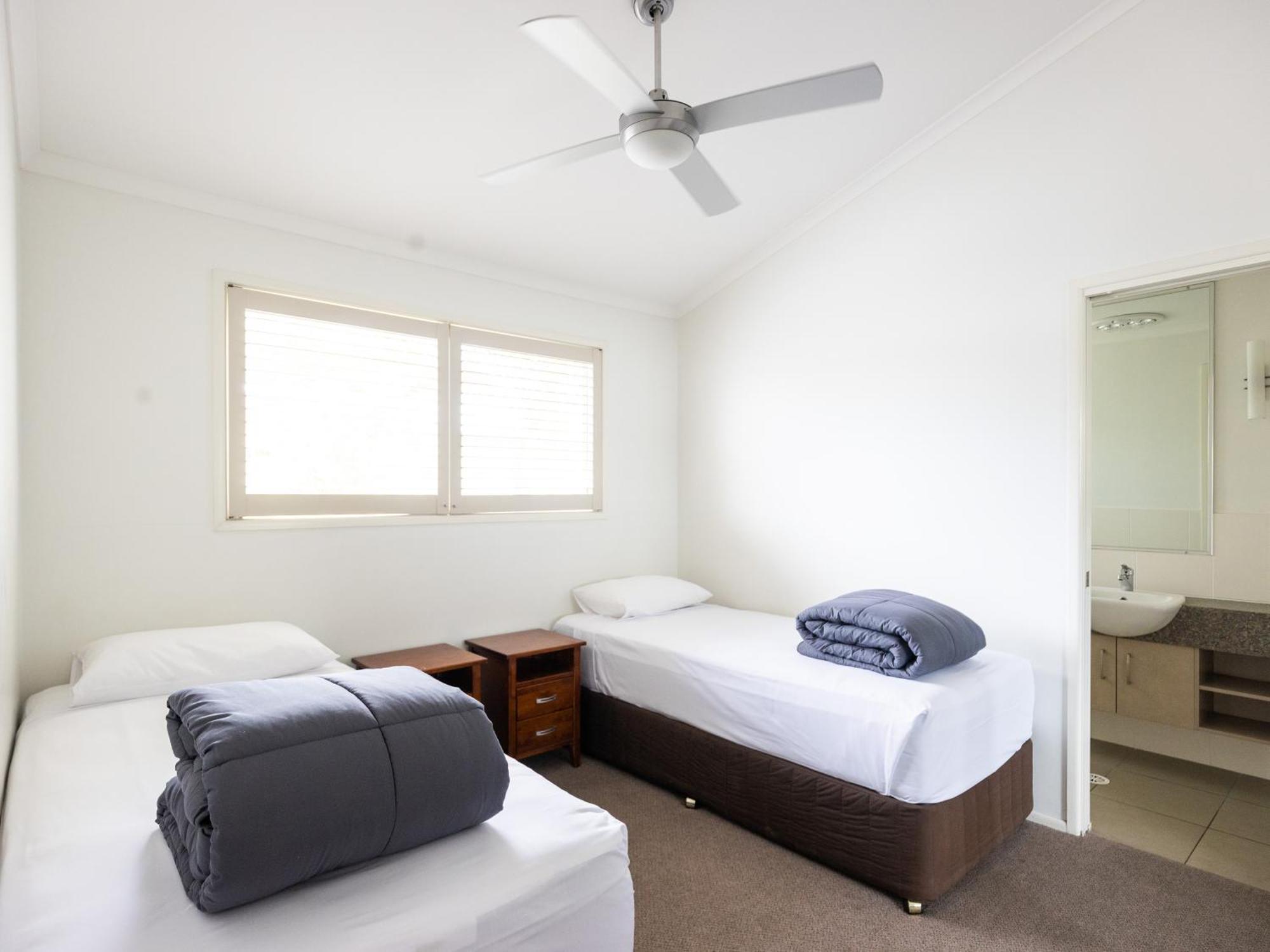Nrma Treasure Island 4*