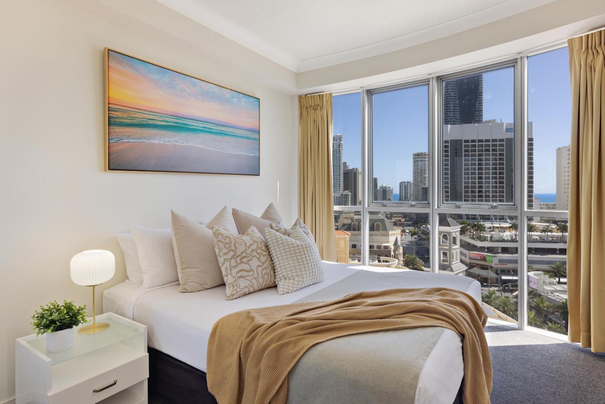 Apartment Chevron Renaissance Gold Coast