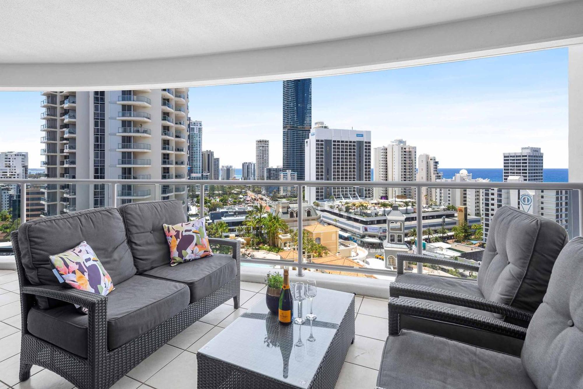 Chevron Renaissance * Gold Coast