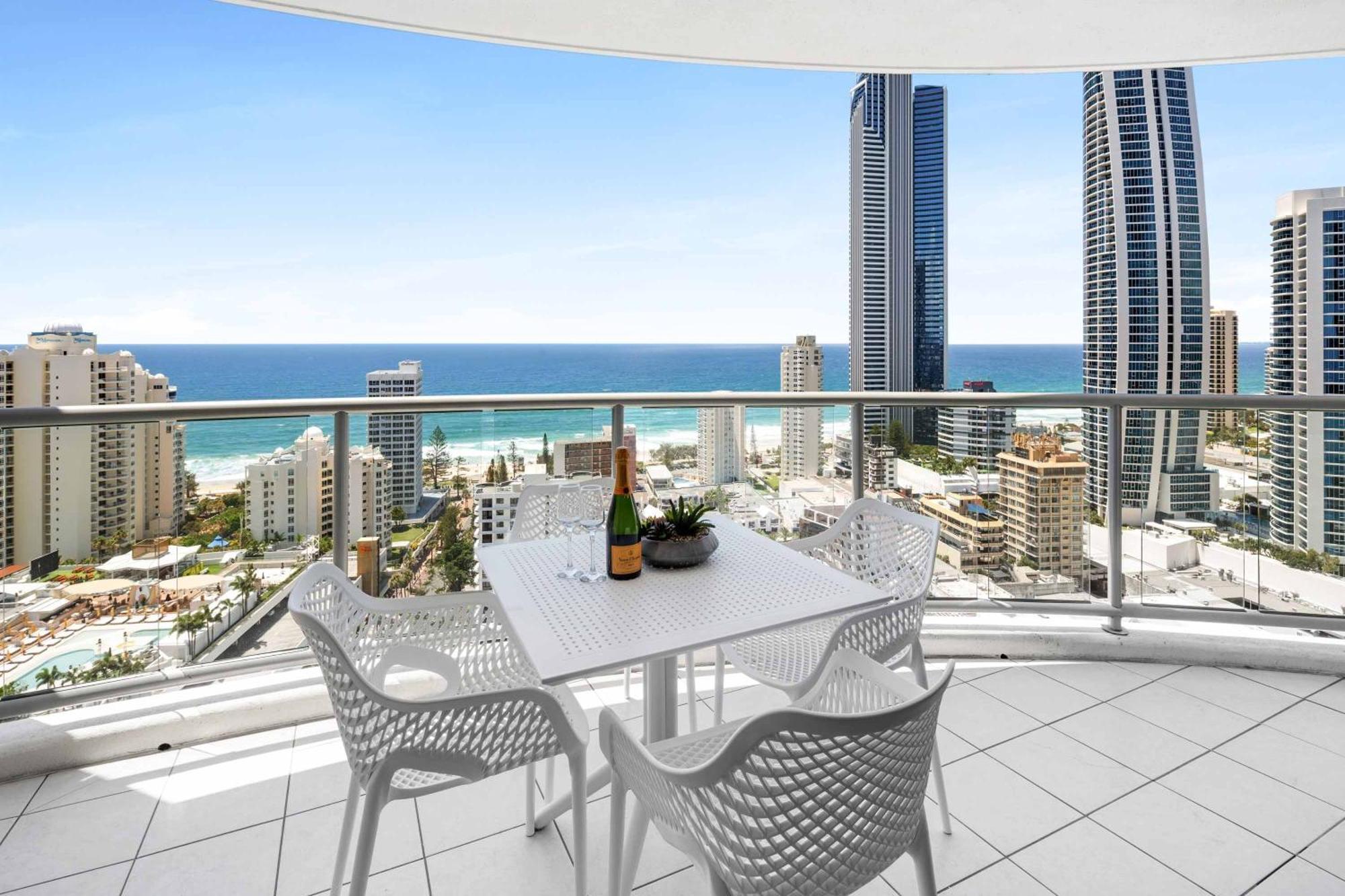 Apartment Chevron Renaissance Gold Coast