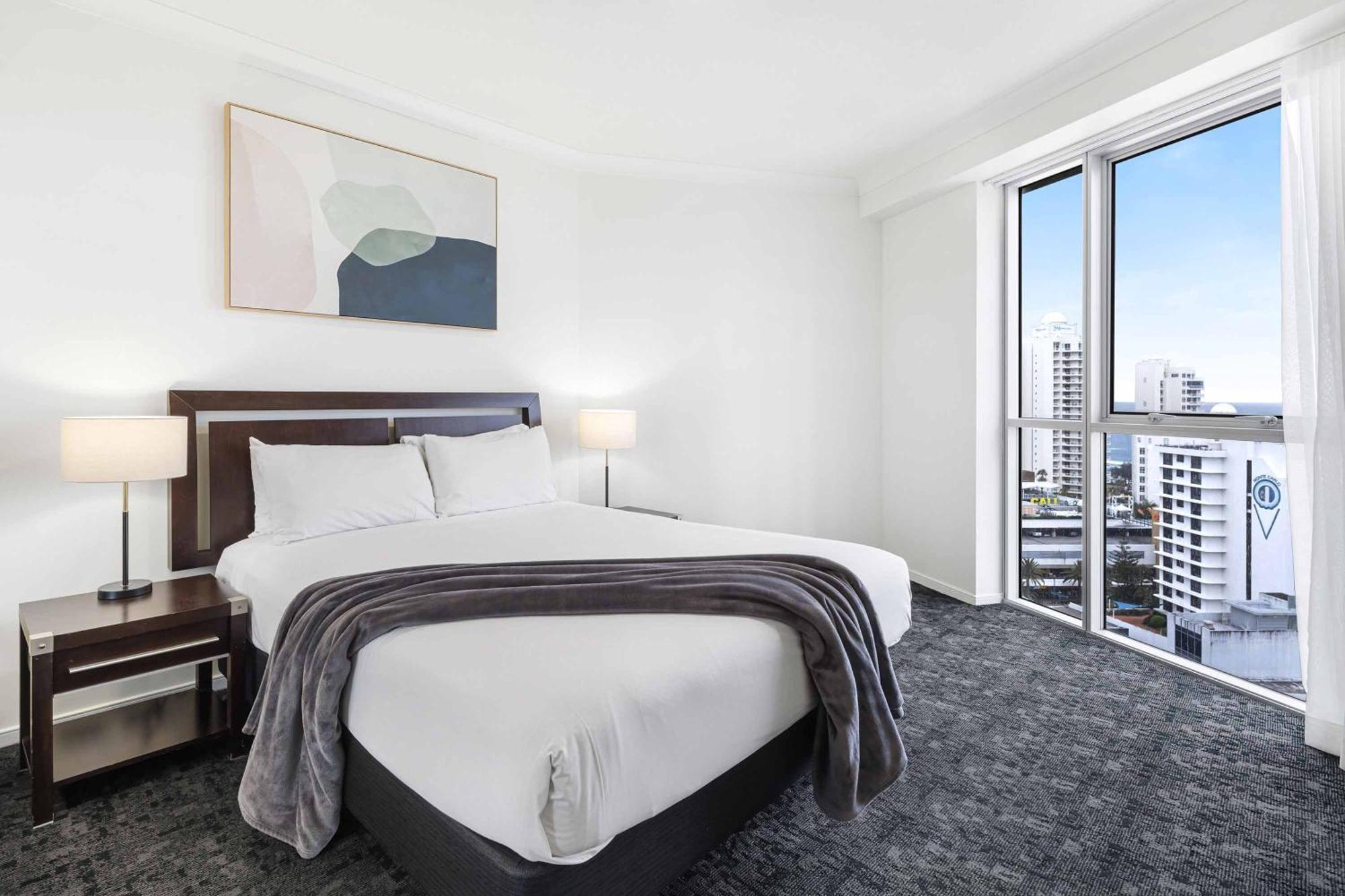 Apartment Chevron Renaissance Gold Coast