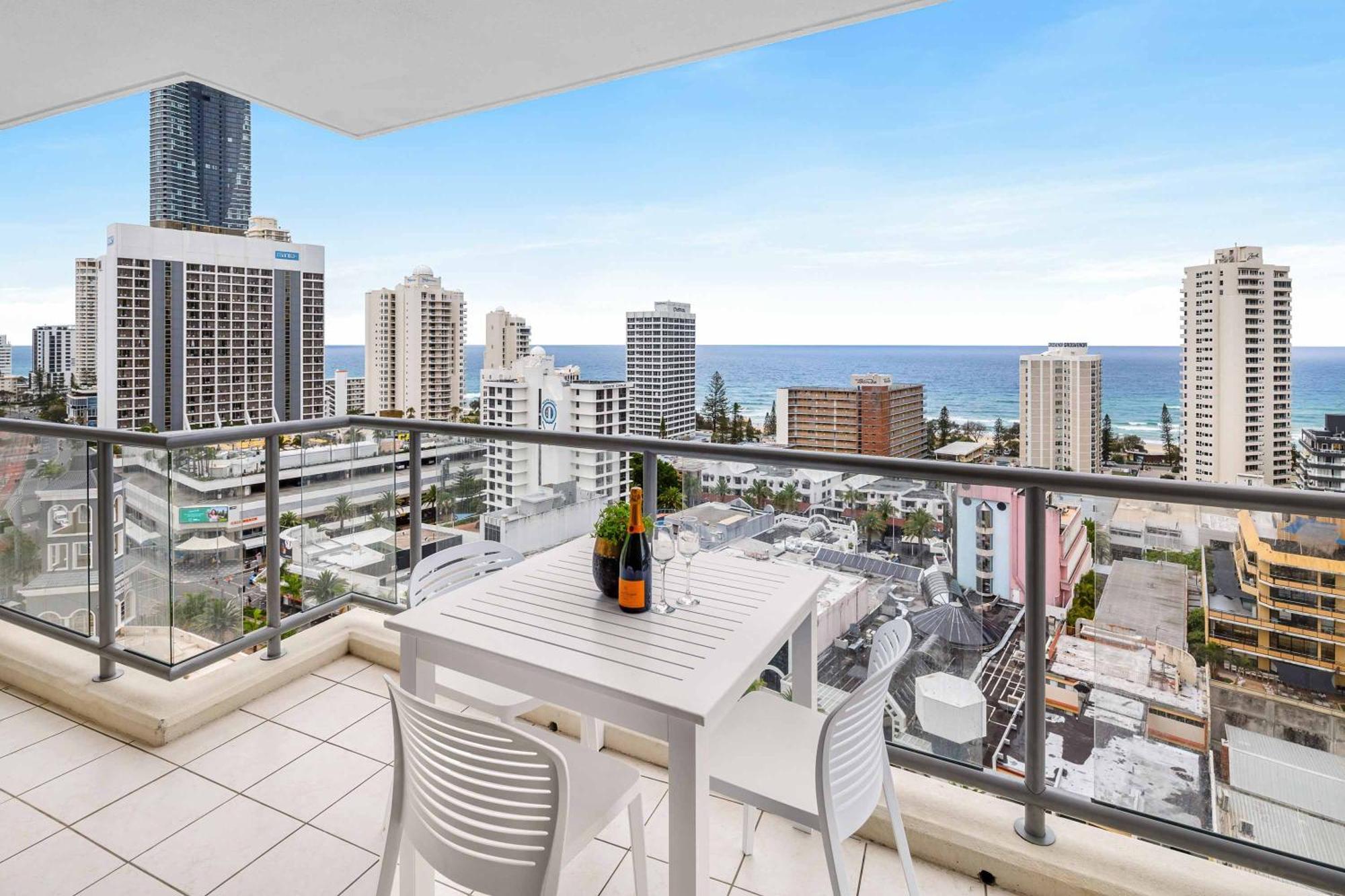 Chevron Renaissance * Gold Coast