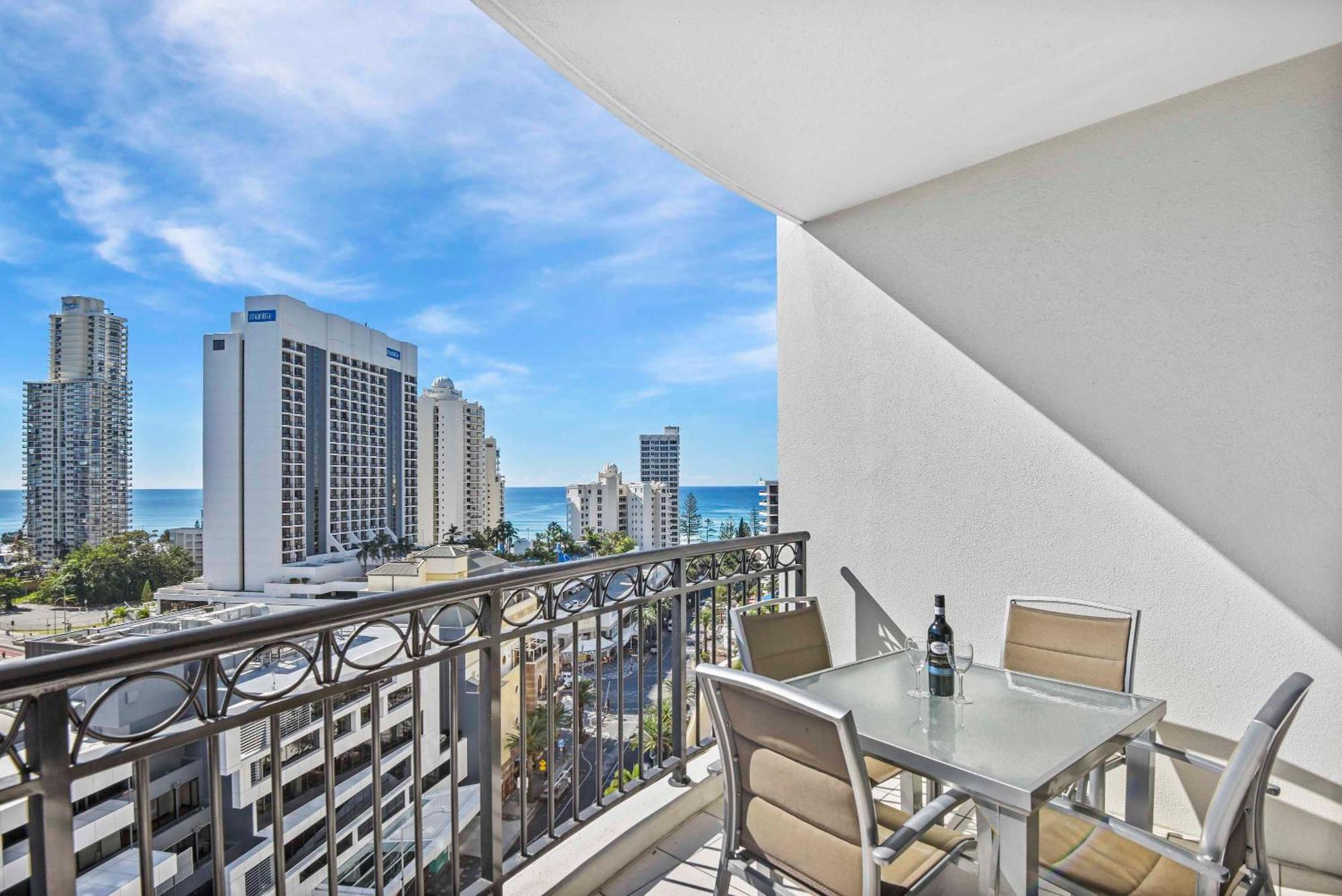 Apartment Chevron Renaissance
