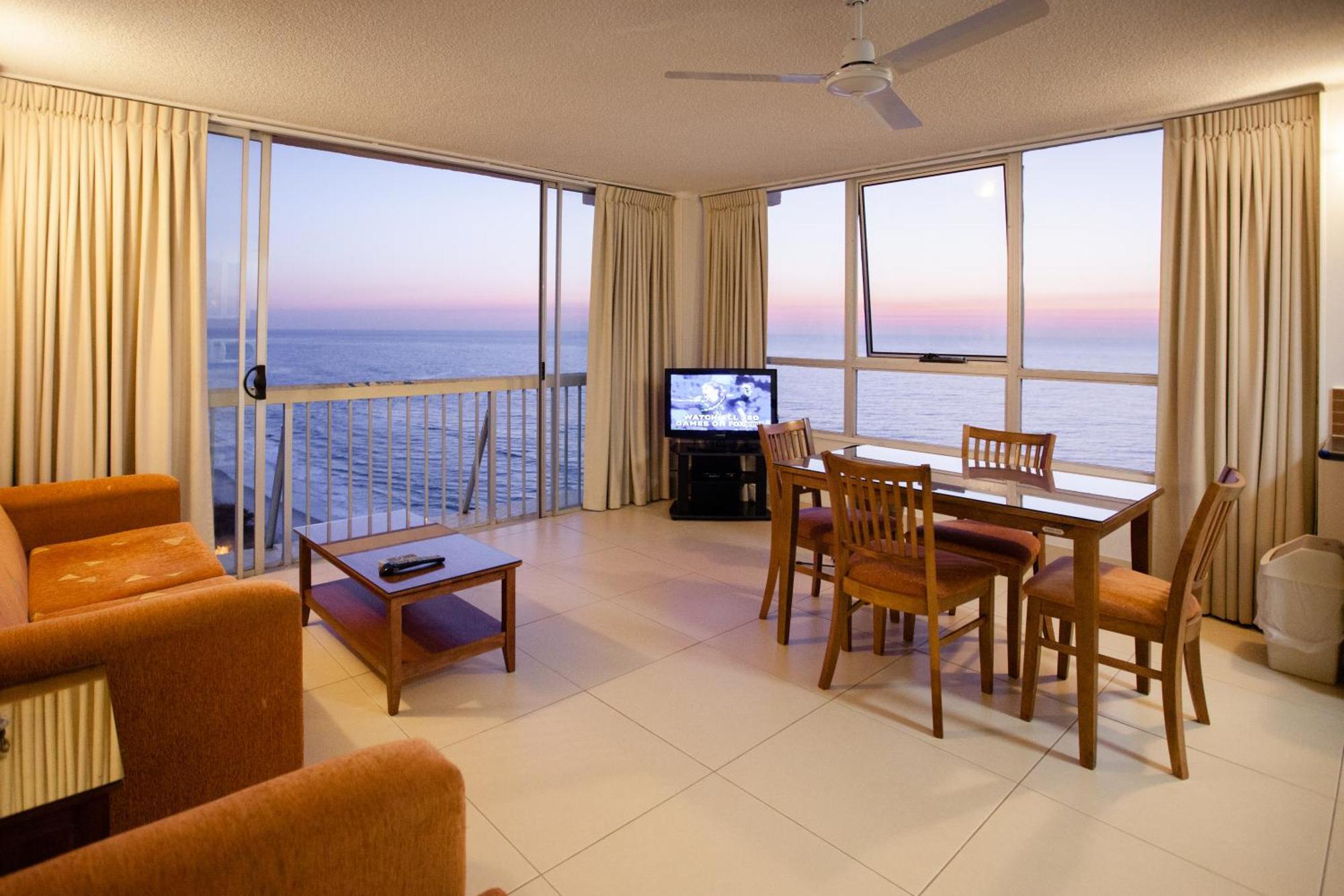 Resort Chateau Beachside Gold Coast