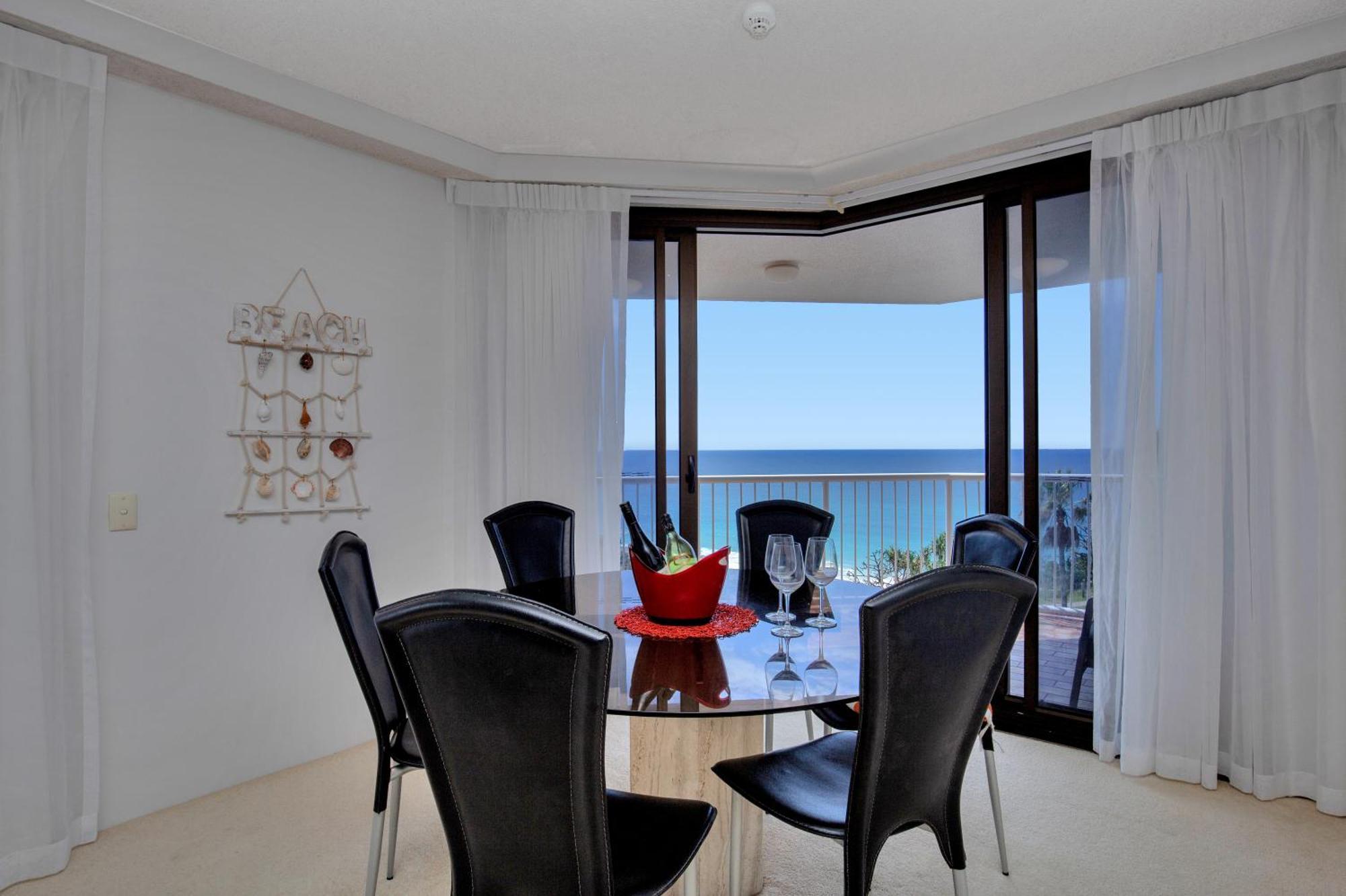 Carool Aparthotel