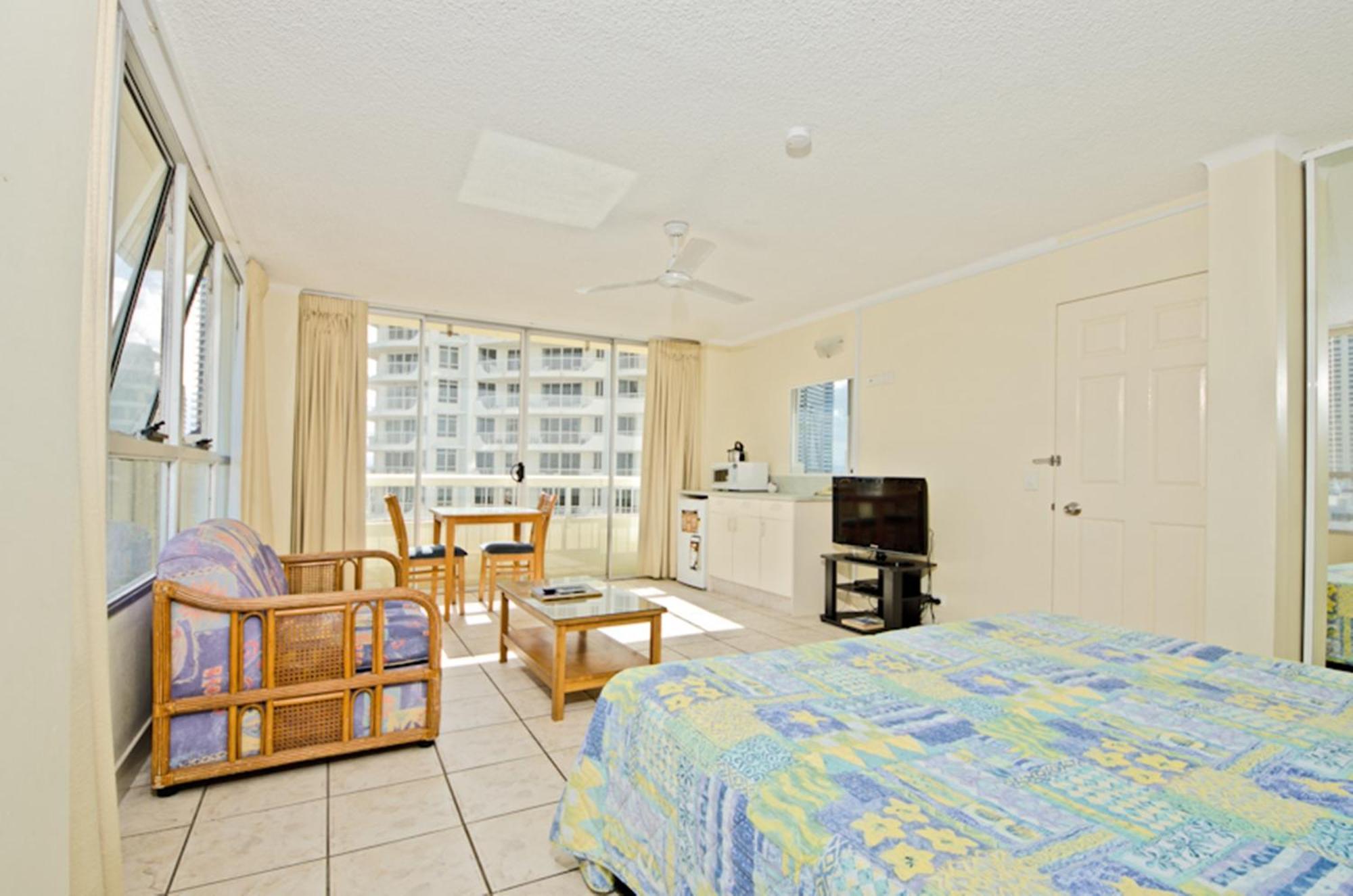Chateau Beachside Resort 3*