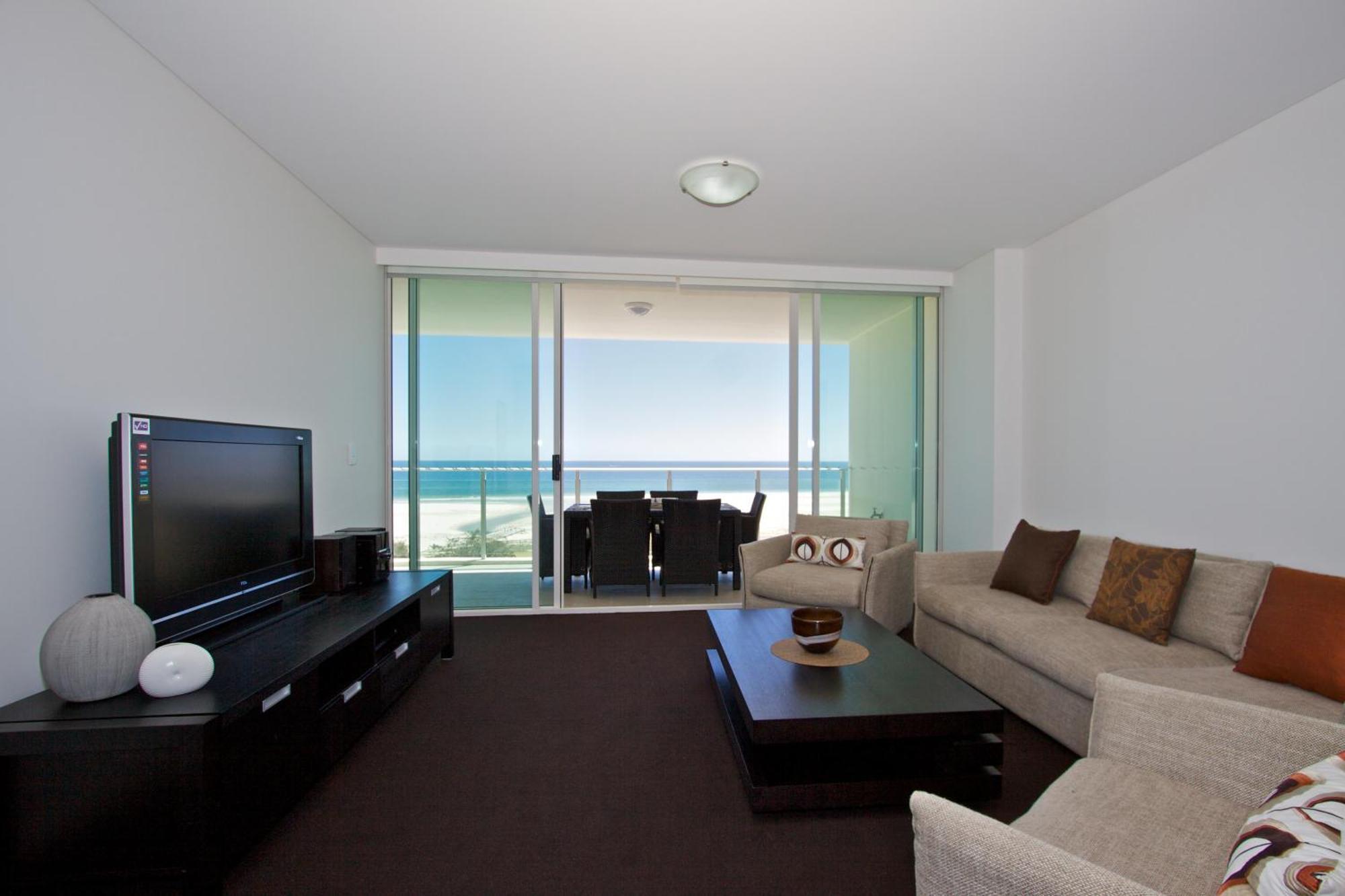 Kirra Surf Aparthotel Gold Coast