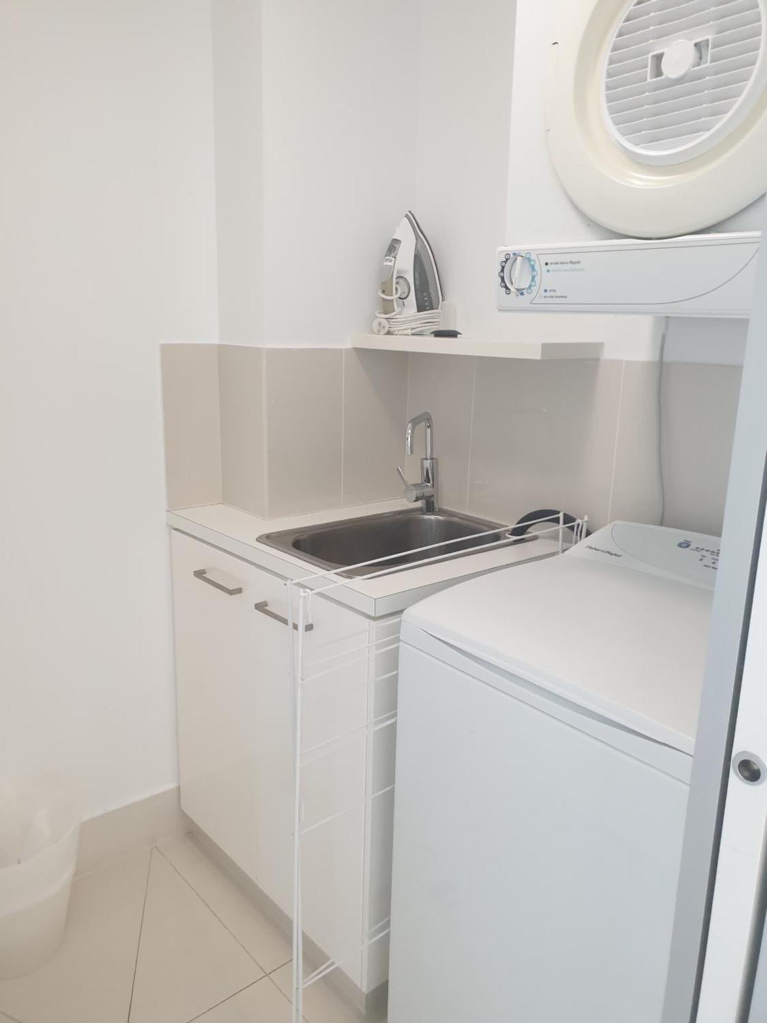 L36 Skyline View Lux And Modern At Q1 2br 1b 1c Apartment Gold Coast
