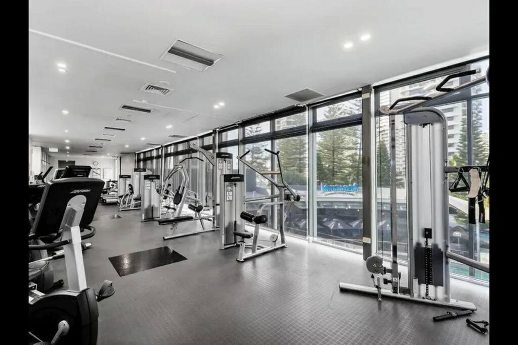 L36 Skyline View Lux And Modern At Q1 2br 1b 1c Gold Coast