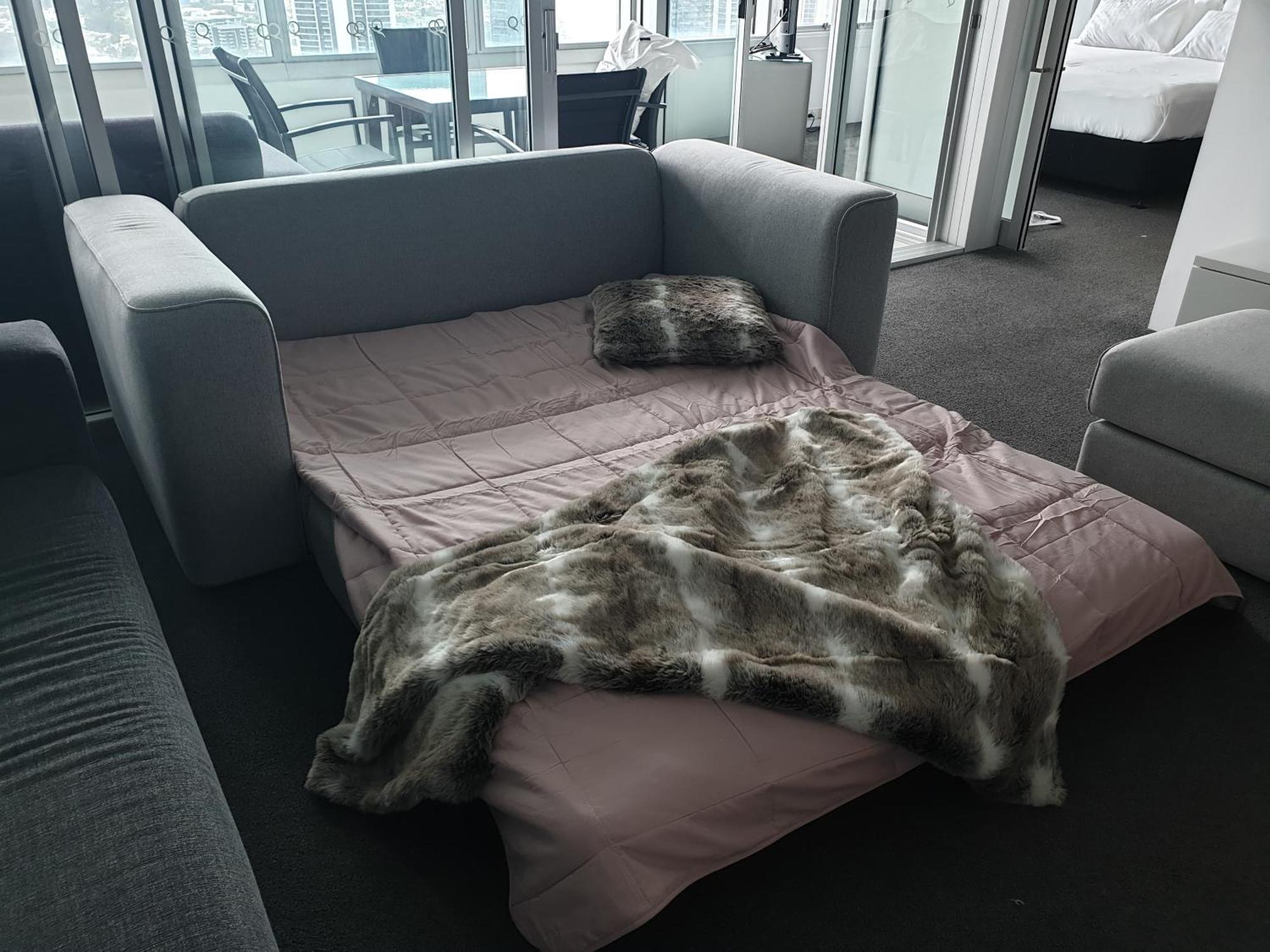Apartment L36 Skyline View Lux And Modern At Q1 2br 1b 1c *