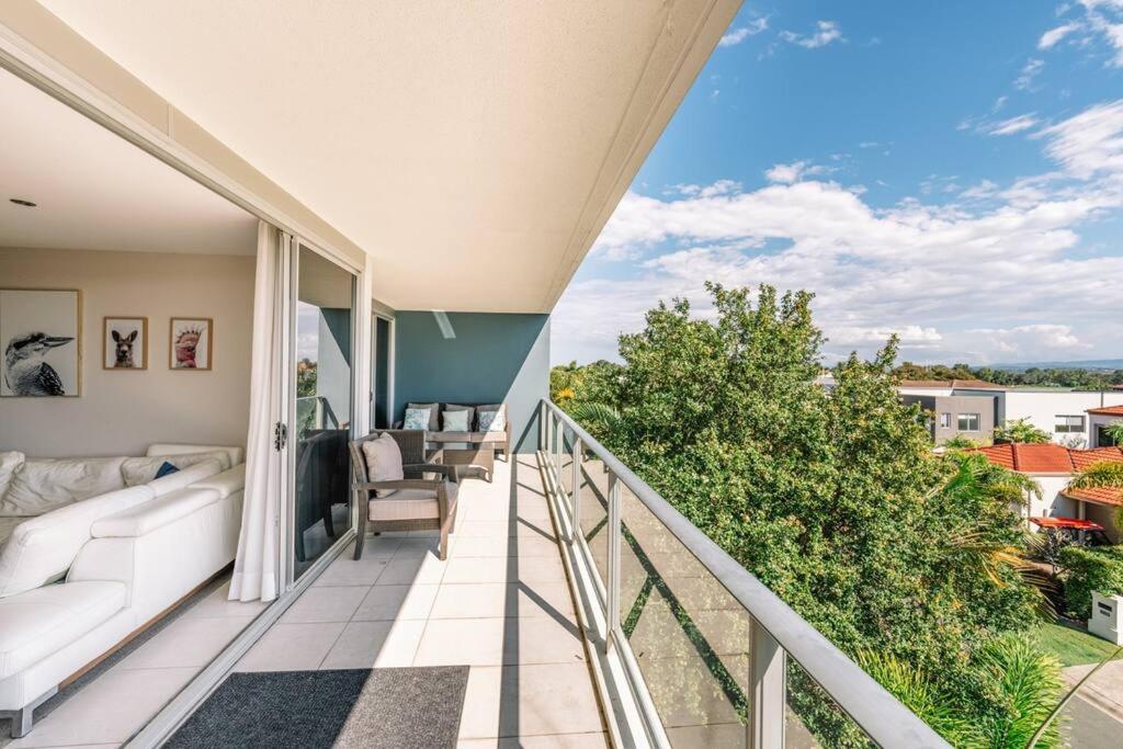 Sunset Views - Spacious Getaway