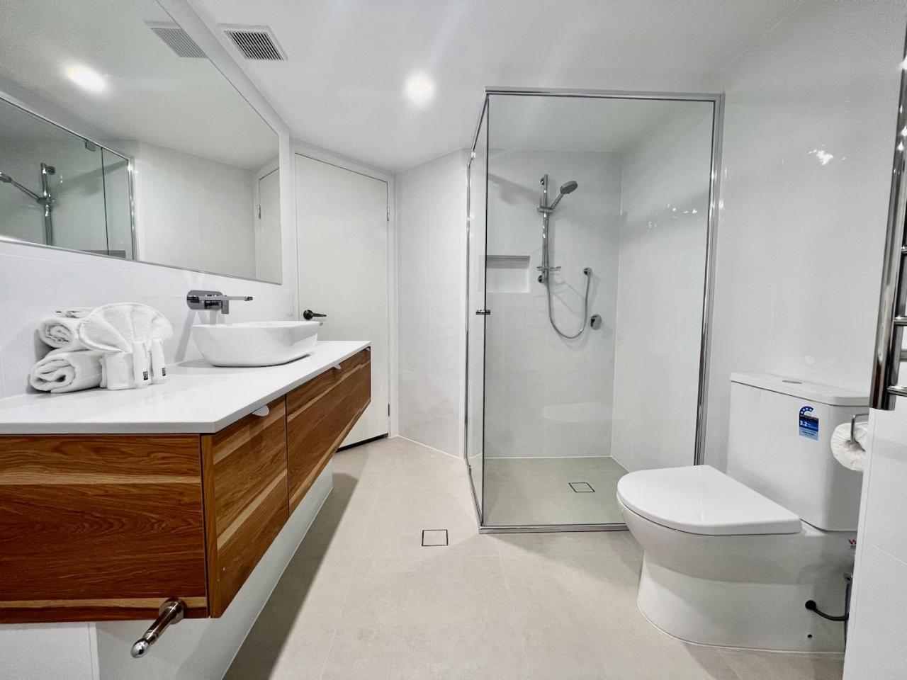 Diamond 69 * Gold Coast