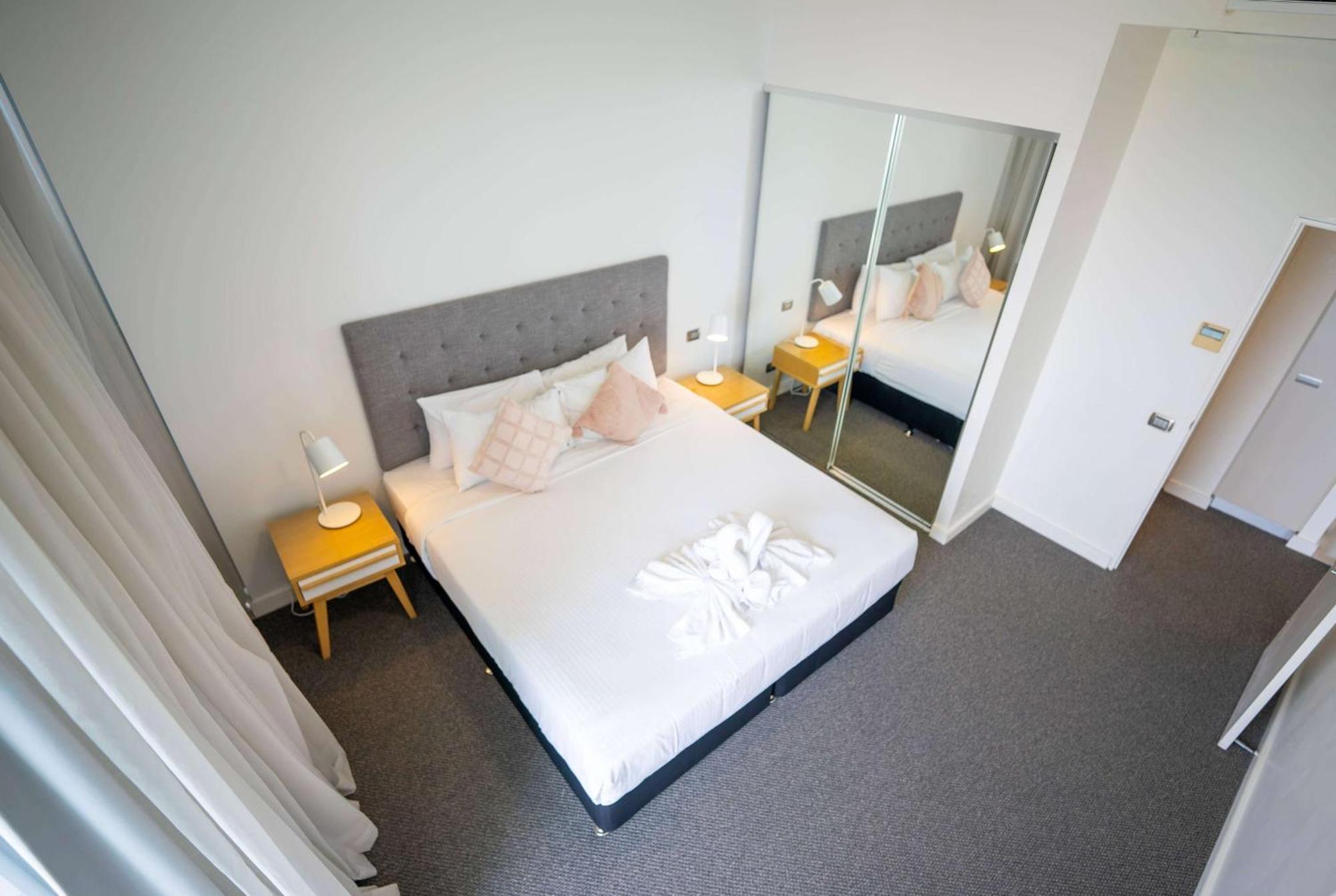 Wyndham Surfers Paradise Aparthotel 4*