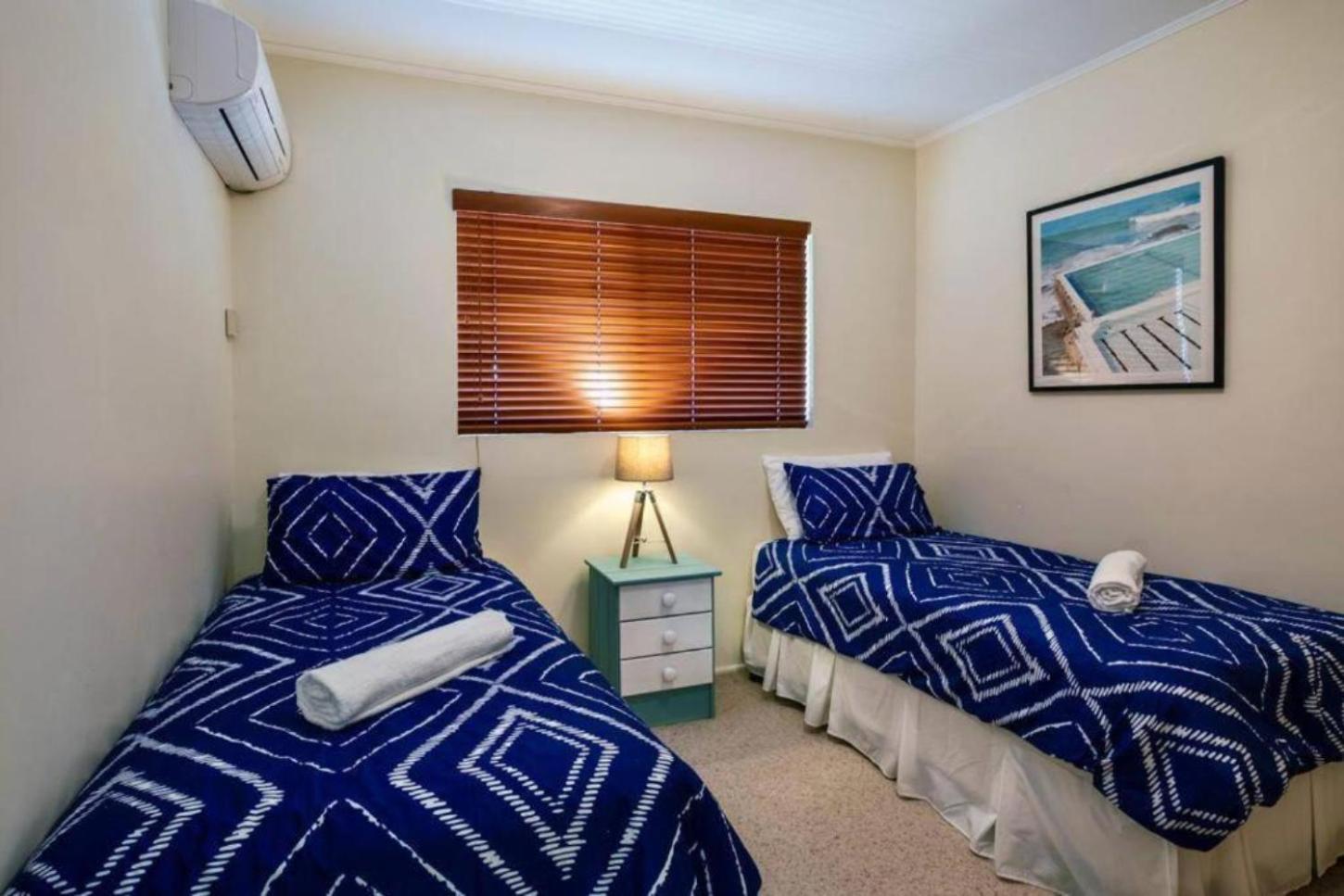 16 Sleep Family Group Getaway Apartment *