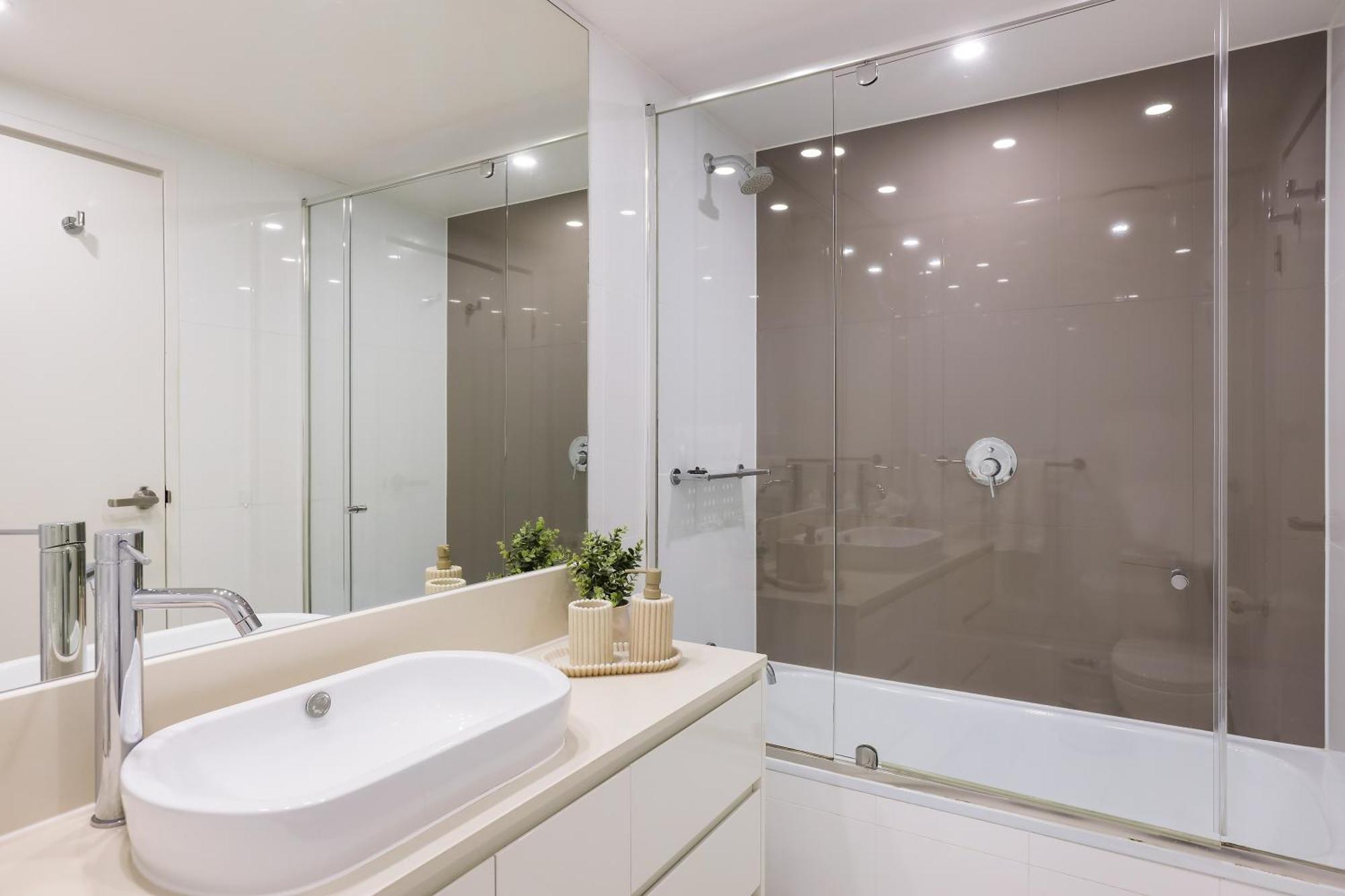 Perfect H Tower Getaway Sufers Paradise Gold Coast
