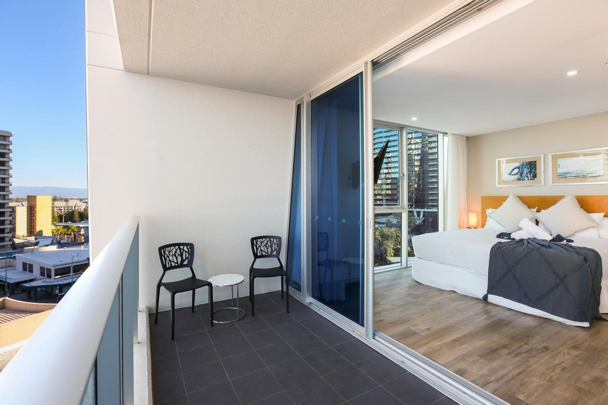 Apartment Perfect H Tower Getaway Sufers Paradise Gold Coast