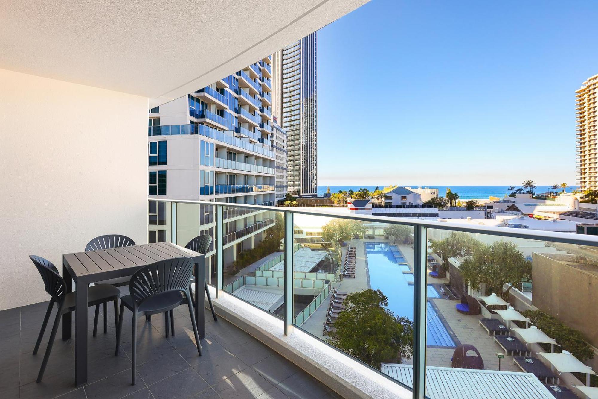 Apartment Perfect H Tower Getaway Sufers Paradise Gold Coast