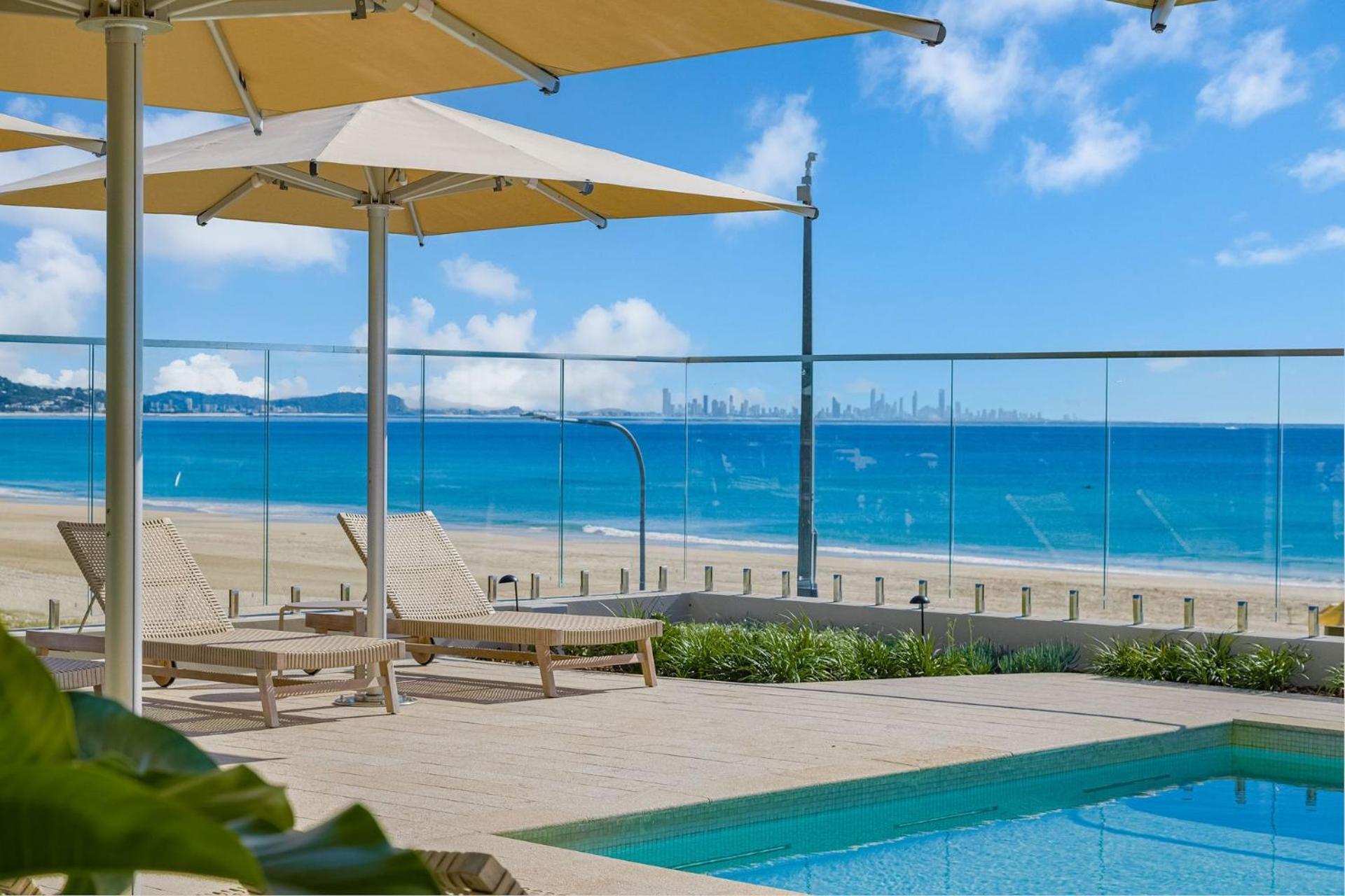 Apartment Miles At Kirra Point 303