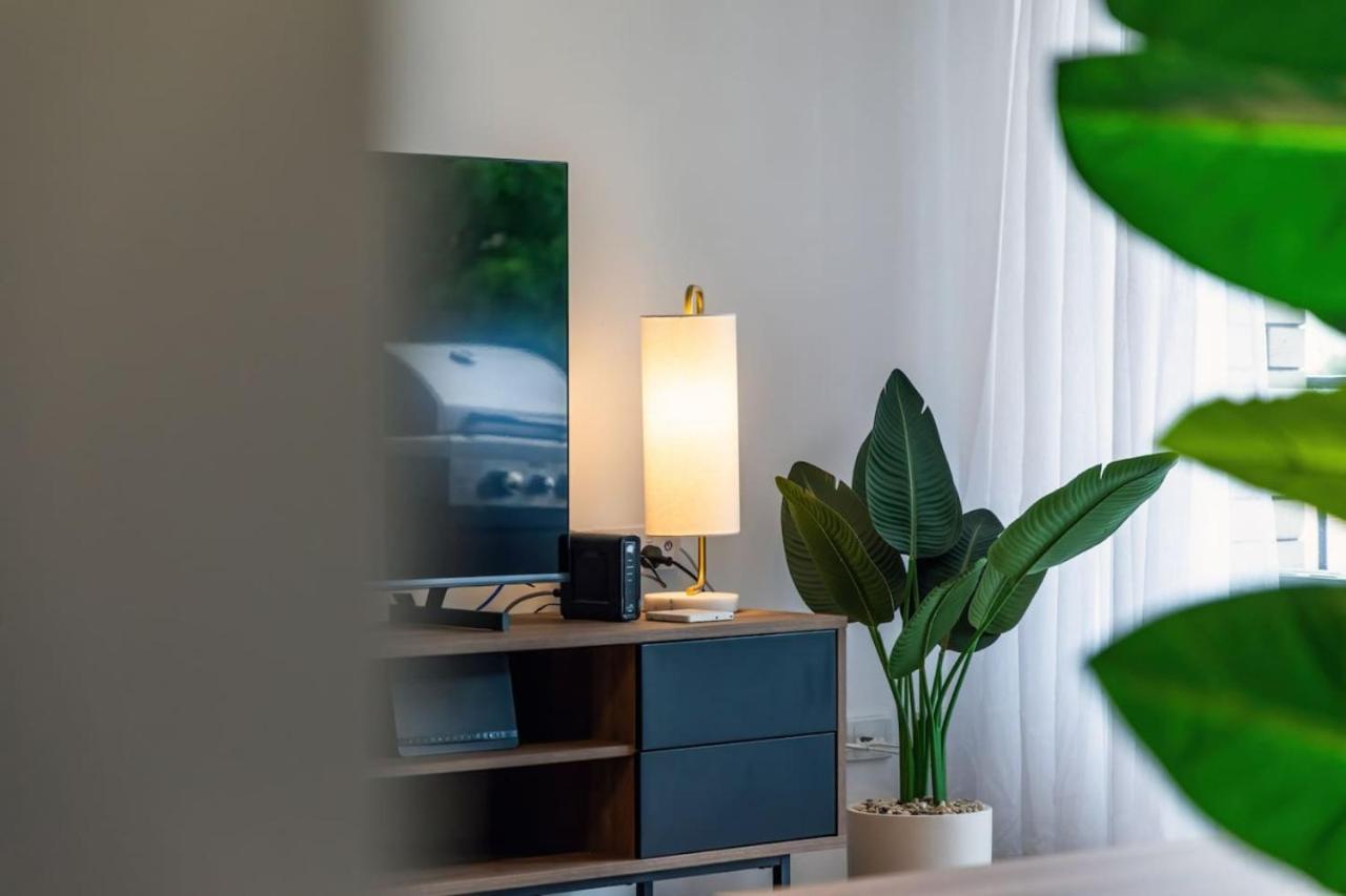 Apartment Coastal Comfort - Steps From The Gold Coast