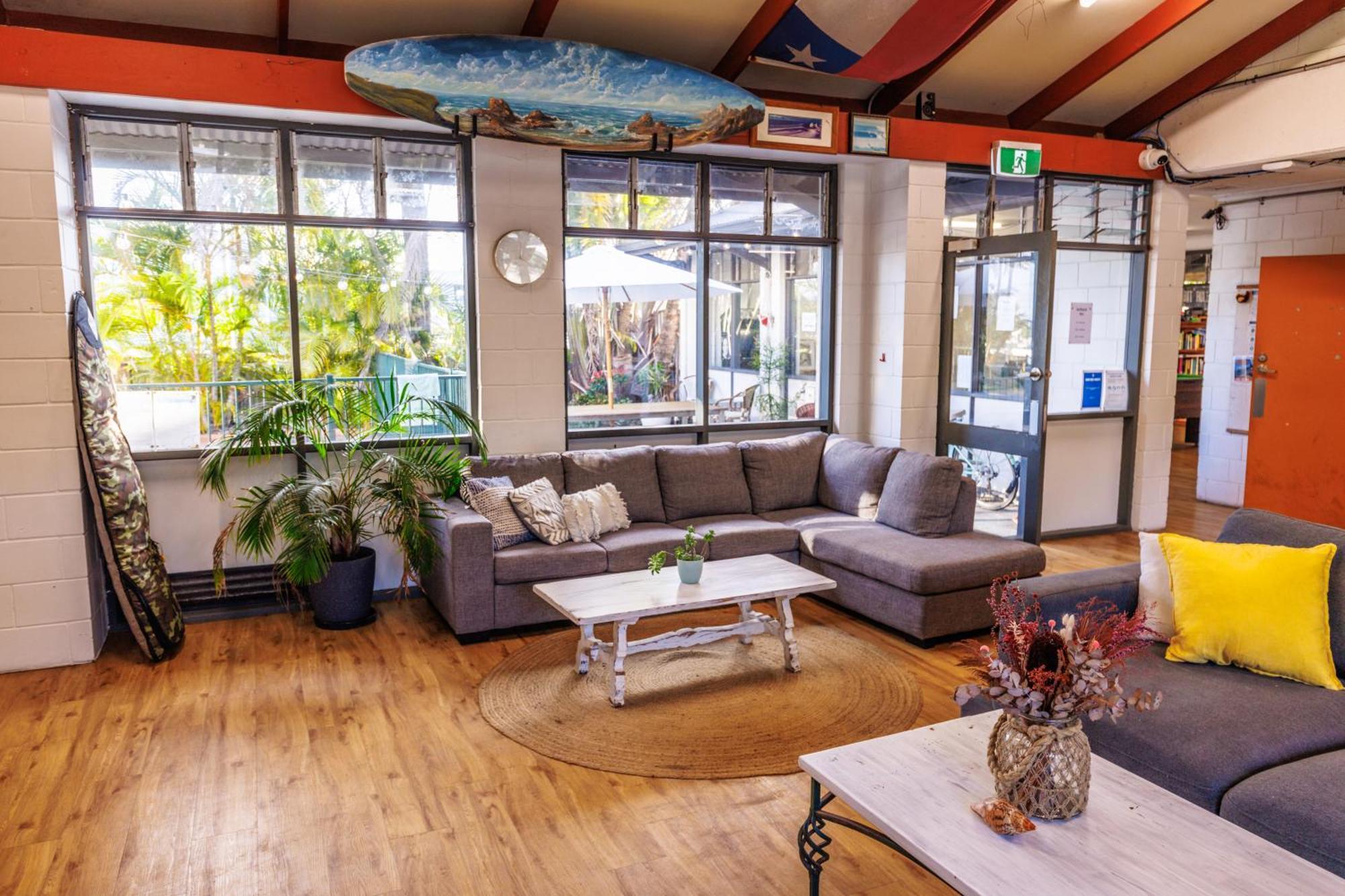 Yha Coolangatta *