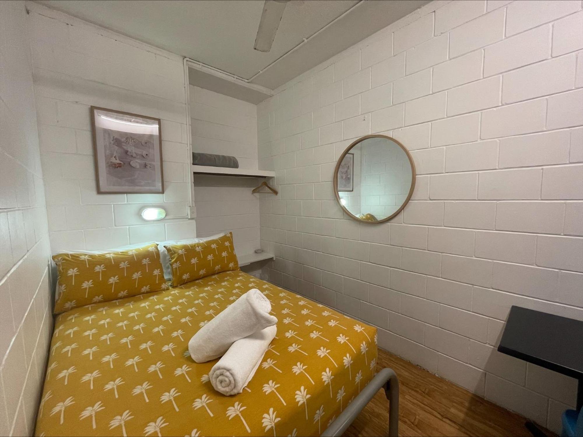 Yha Coolangatta