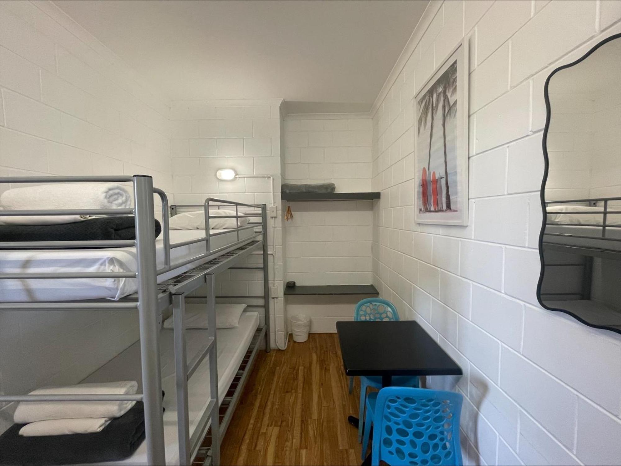 Yha Coolangatta Hostel