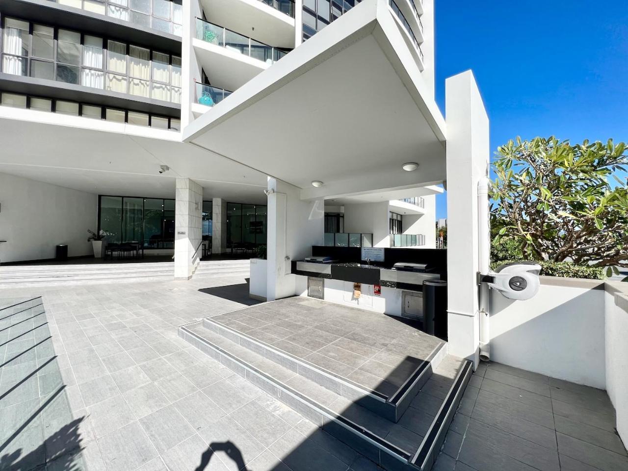 Sierra Grand 1402 Apartment Gold Coast