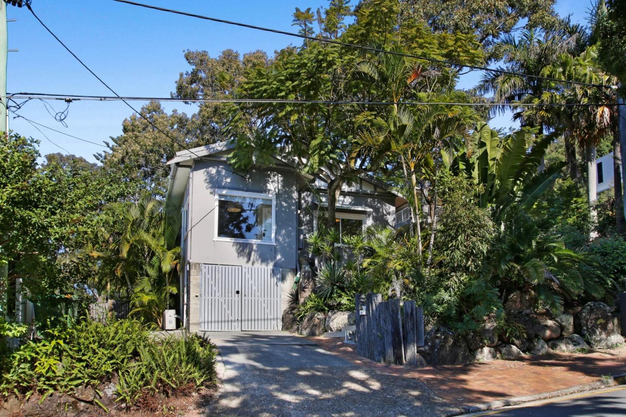 Holiday home 2-bed House In Burleigh Heads Amidst Nature