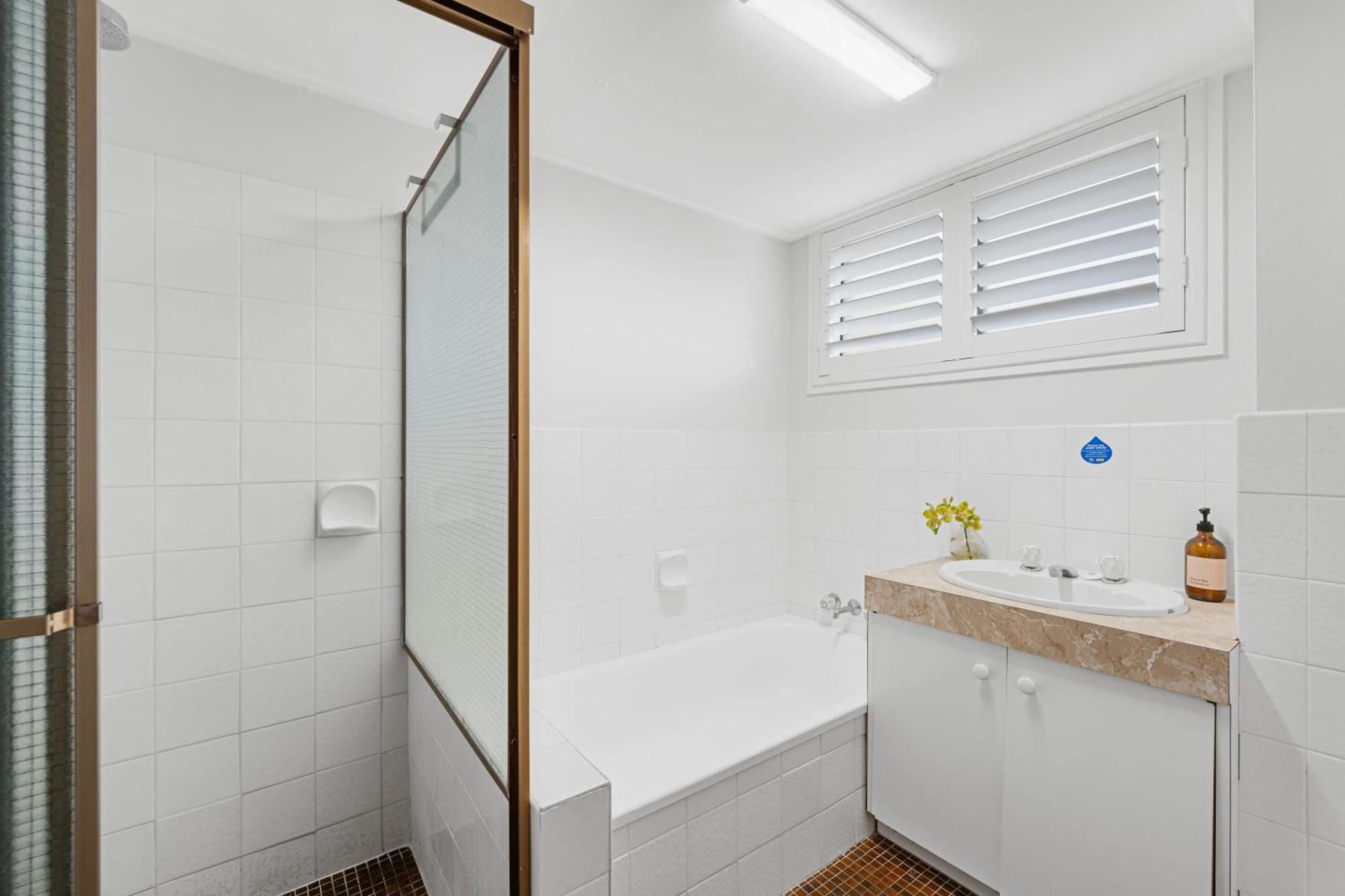 Sanctuary Court Unit 4 Apartment *