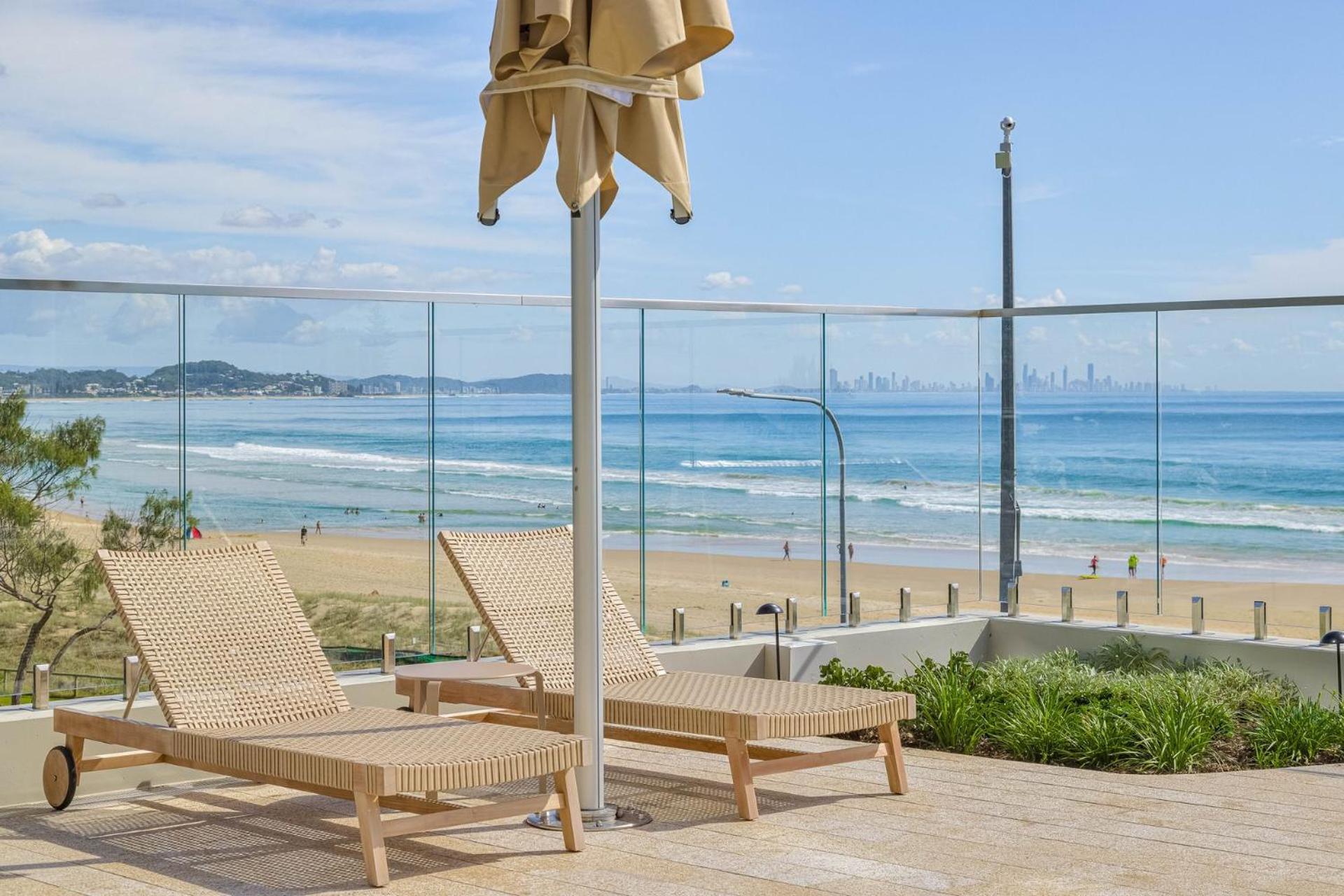 Little Groyne Kirra Unit 602 *