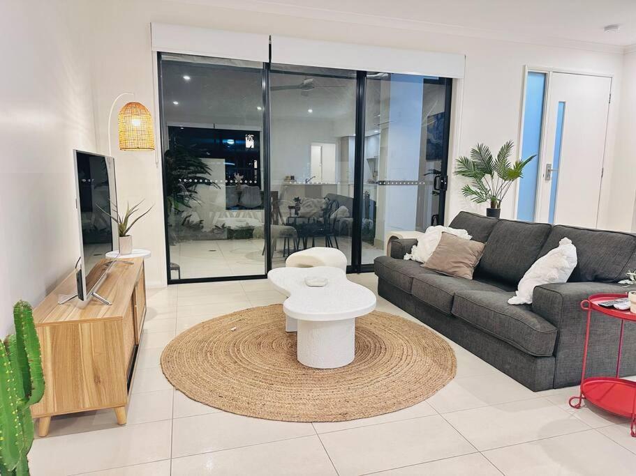 Tranquil Serenade - Brand New Near Golf Courses & Theme Parks * Gold Coast