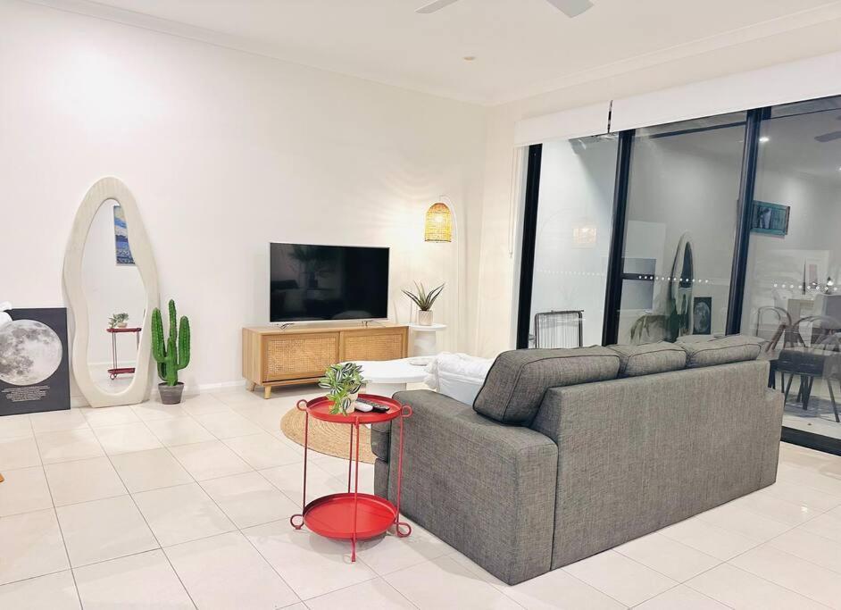 Tranquil Serenade - Brand New Near Golf Courses & Theme Parks Casa de férias Gold Coast