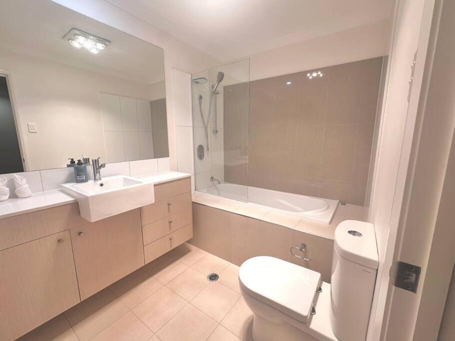 Tranquil Serenade - Brand New Near Golf Courses & Theme Parks * Gold Coast